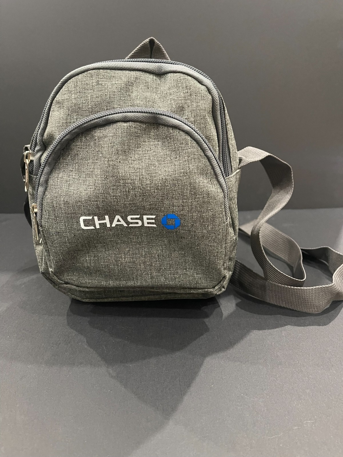 NEW / UNUSED Chase Bank Promotional Crossbody Bag Gray w/ Blue Logo FREE Ship
