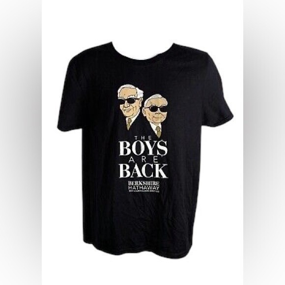 2022 Berkshire Hathaway Annual Meeting The Boys are Back T Shirt Mens Medium