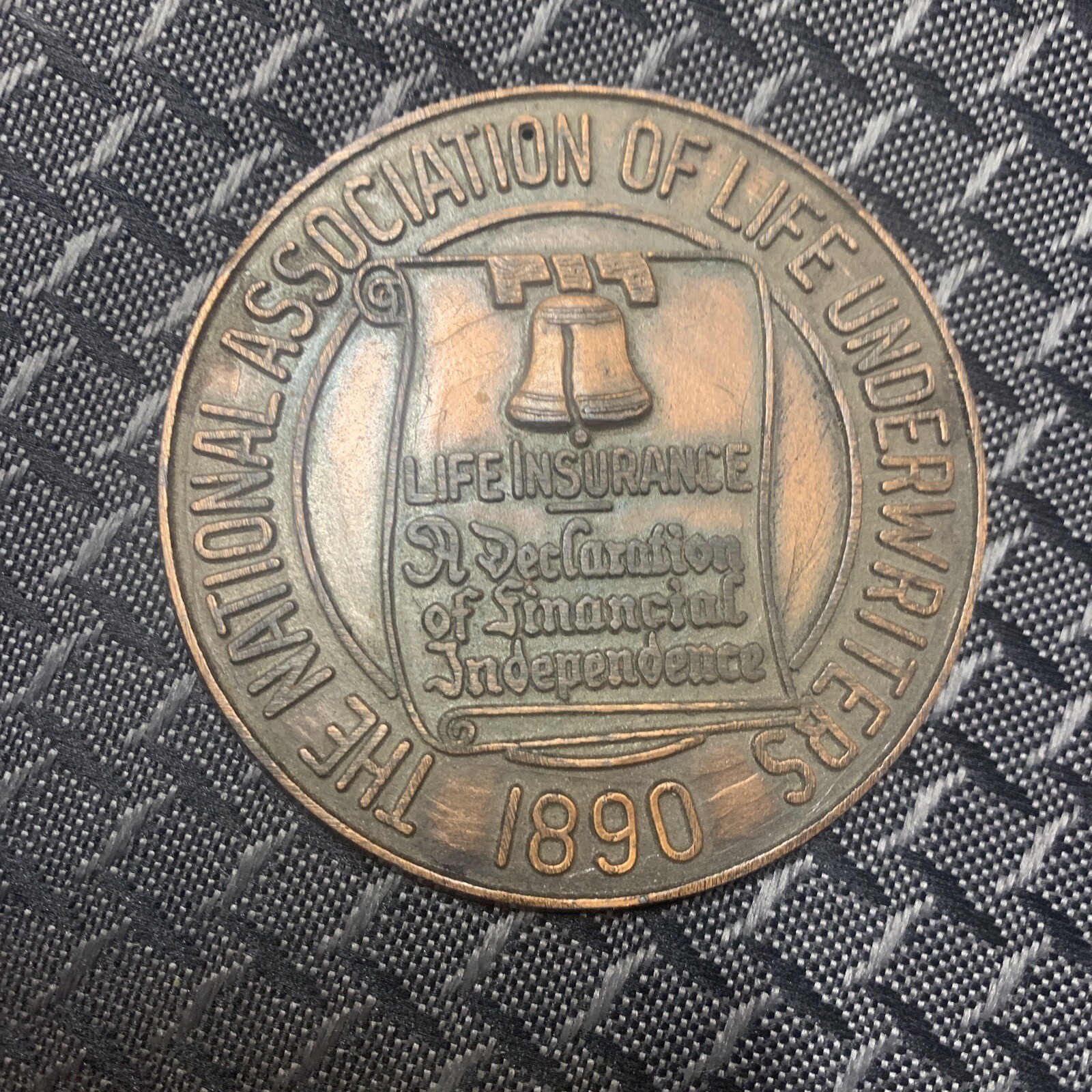 THE NATIONAL ASSOCIATION OF LIFE INSURANCE UNDERWRITERS PAPERWEIGHT 1890 3 1/8”