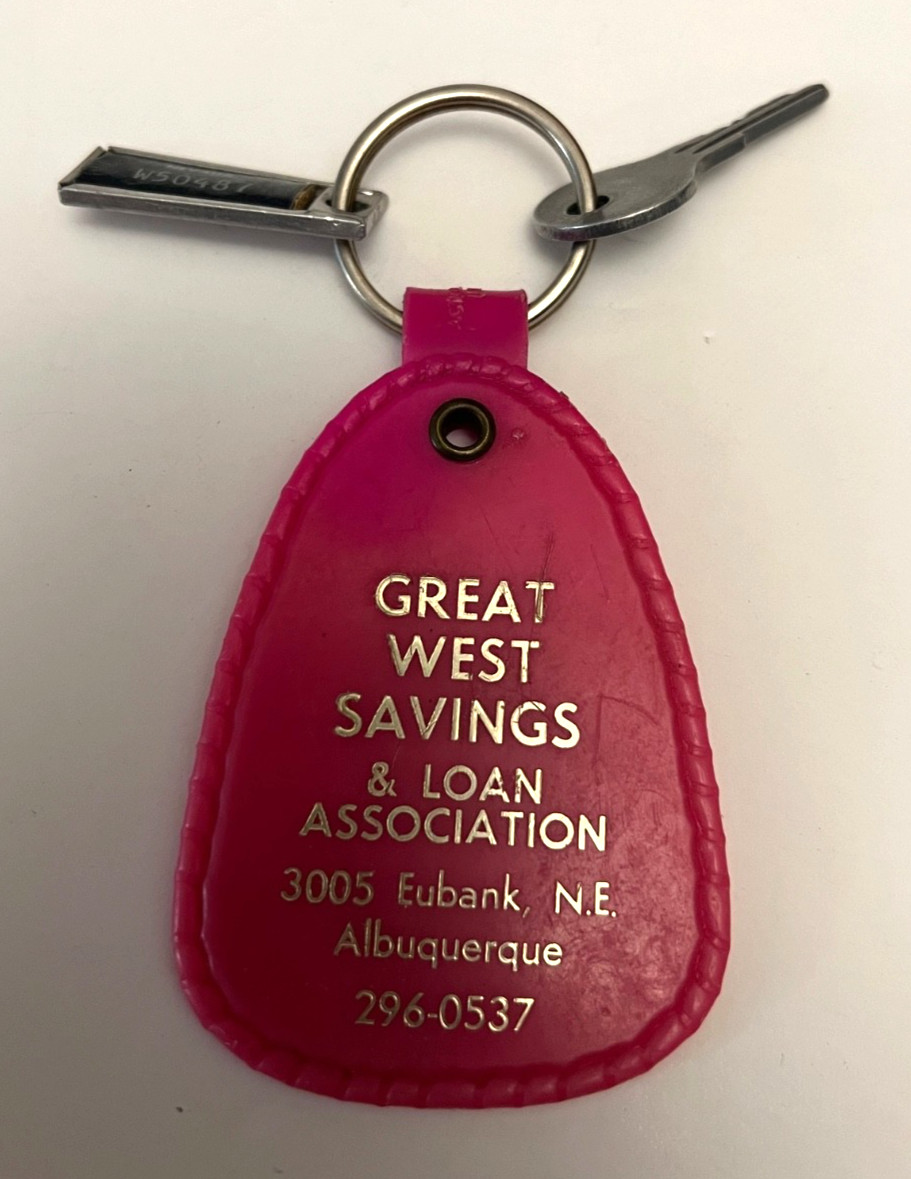 Vtg Great West Savings & Loan Assoc Albuquerque NM Key Fob Nevada Veterans Charm