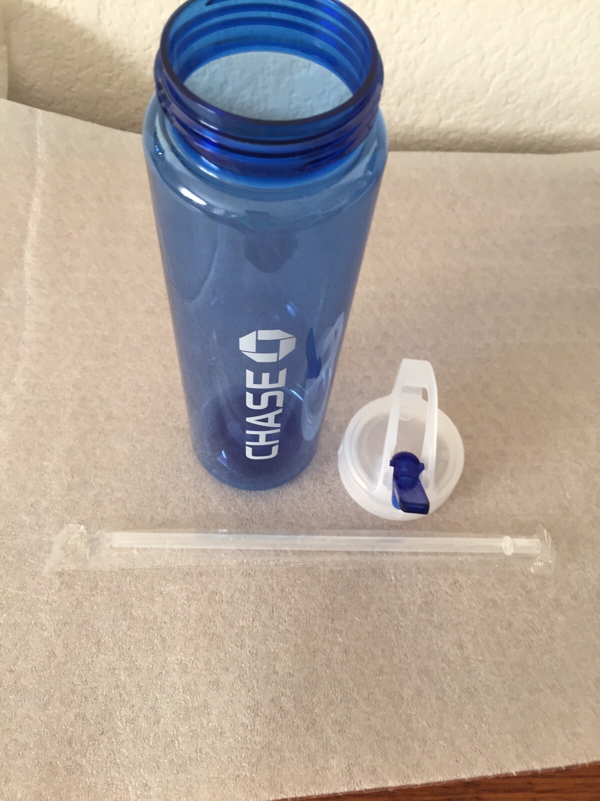 New CHASE BANK Light Blue Plastic Water Bottle With Flip Straw