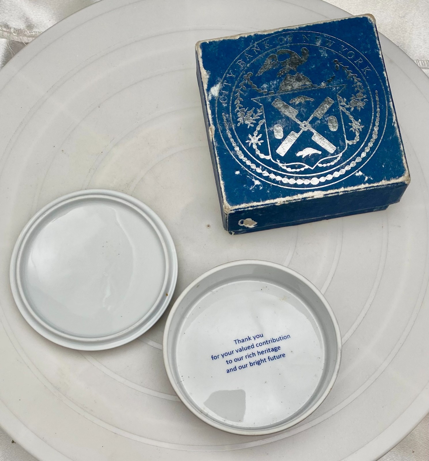 200th ANNIV. CITI BANK VANITY JEWELRY ROUND PORCELAIN BOX w/CASE + GLASS ASHTRAY