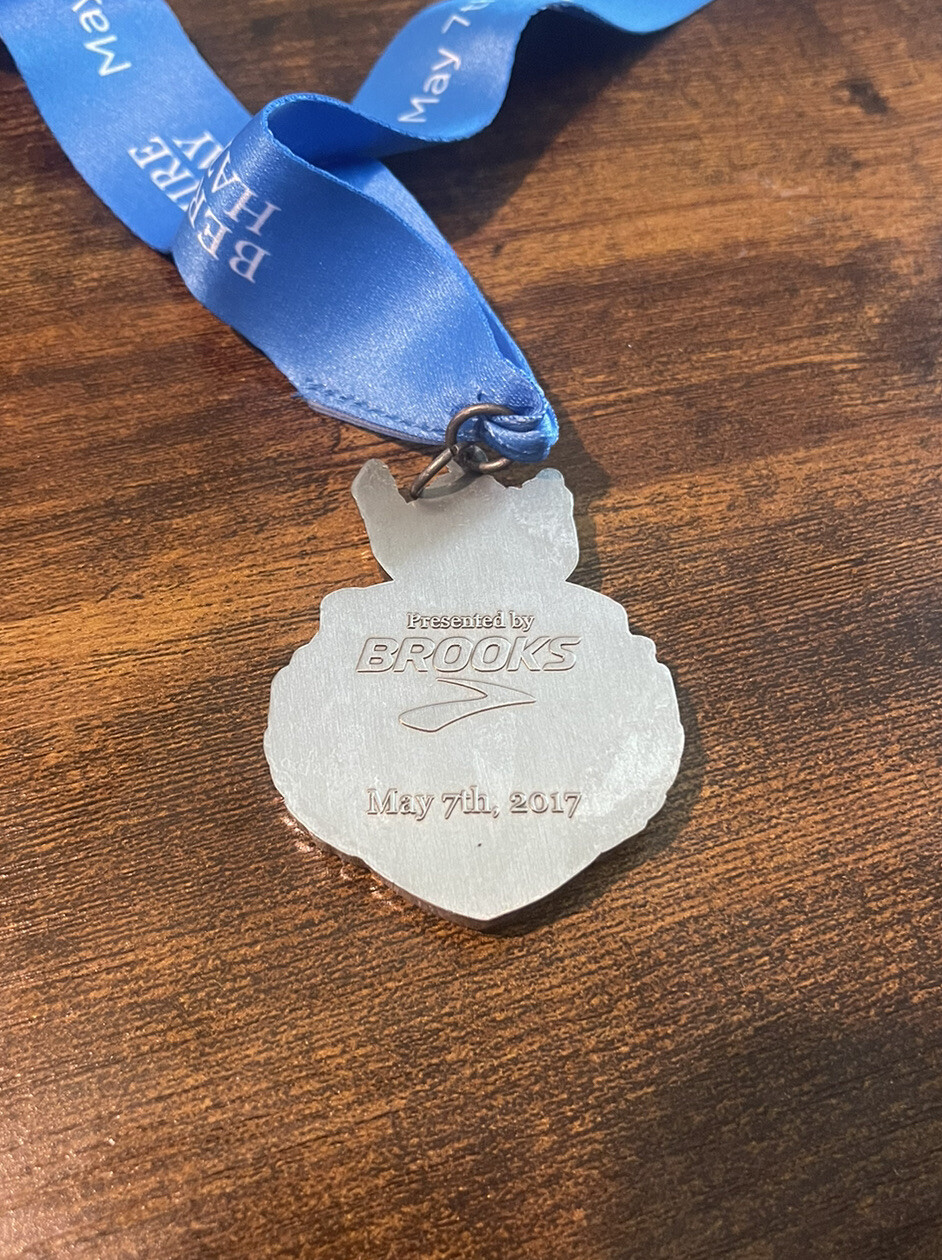 Warren Buffett Berkshire Hathaway Brooks 5k Collectible Medal