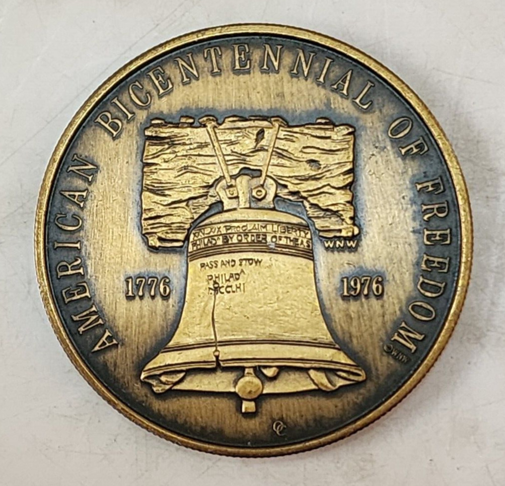 1976 First National Bank, Perryton Texas 70 Years of Service Coin, Liberty Bell