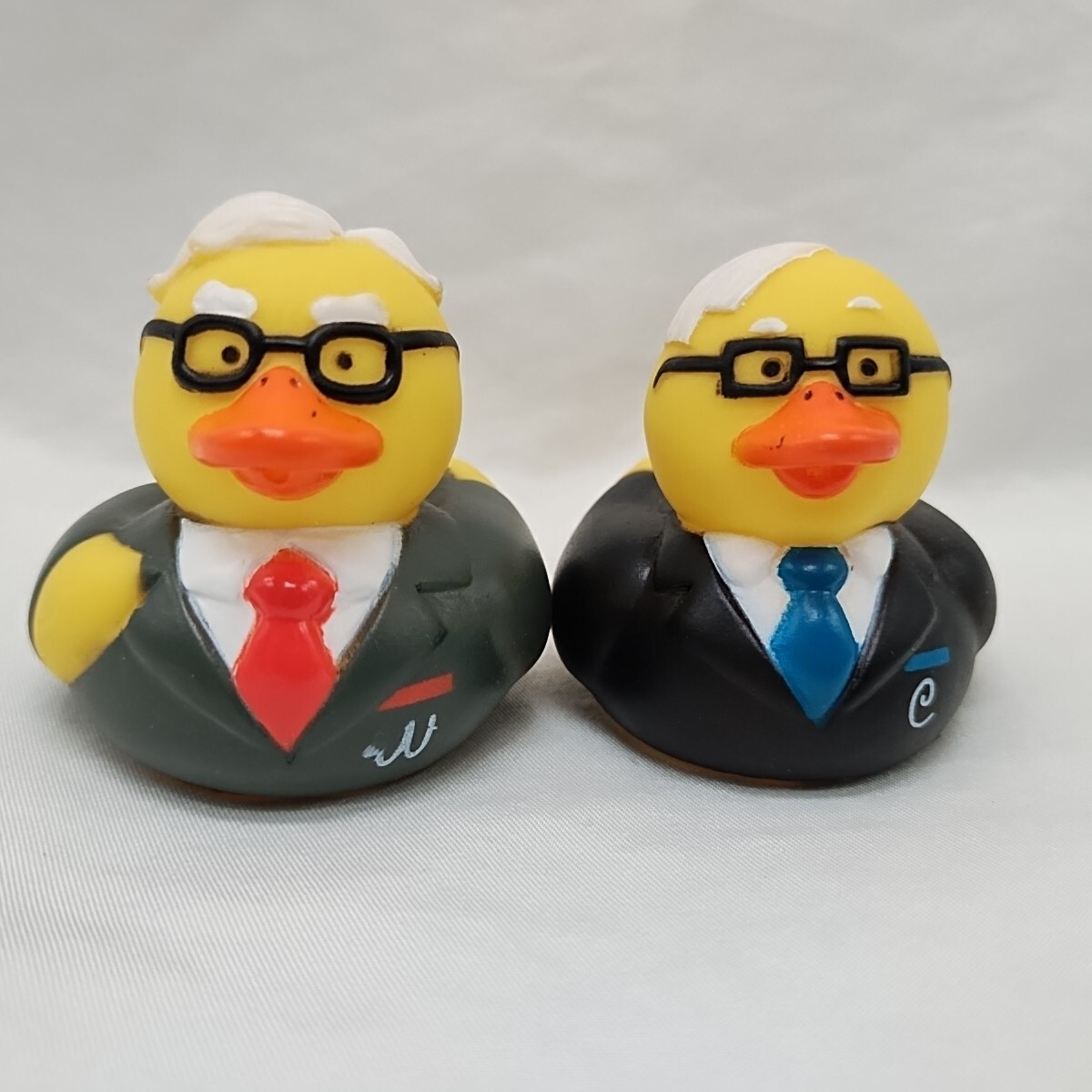 Berkshire Hathaway Warren Buffett And Charlie Munger Rubber Ducks 2″