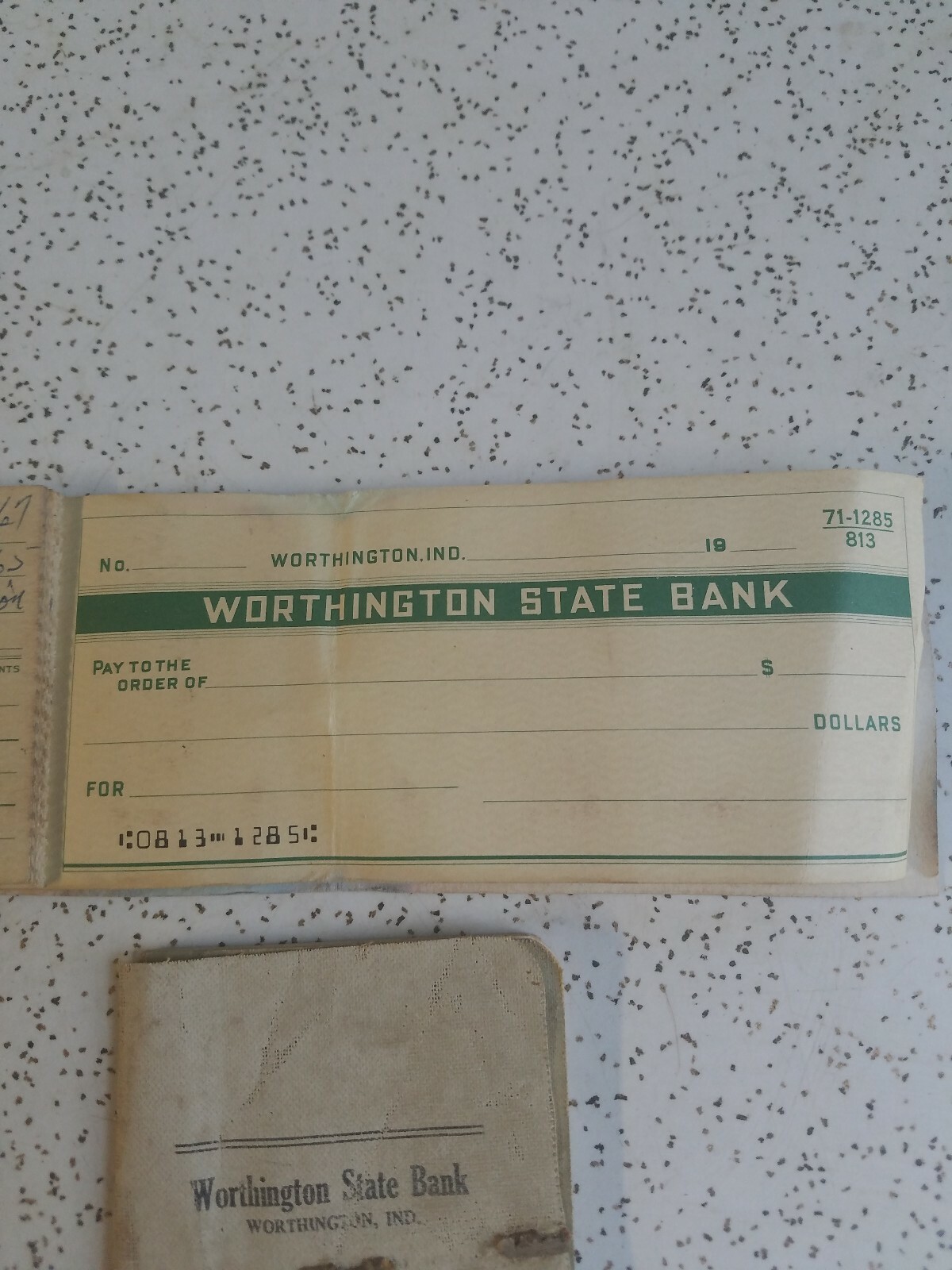 1965 WORTHINGTON STATE BANK Check and Check Stubs, Worthington, In.