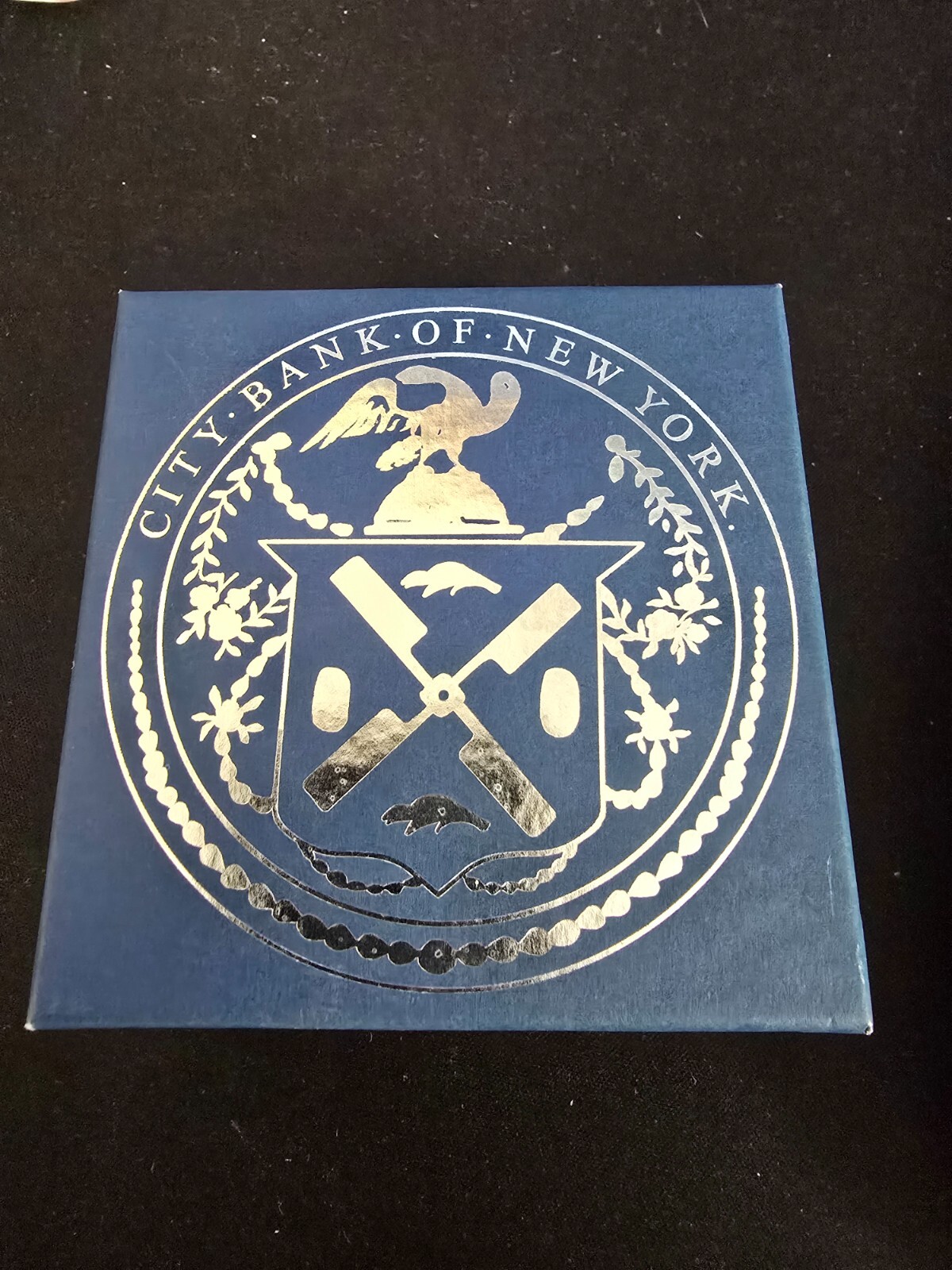 2012 CITIBANK ANNIVERSARY PORCELAIN DRESSER TRINKET BOX, MOTTAHEDEH, PORTUGAL