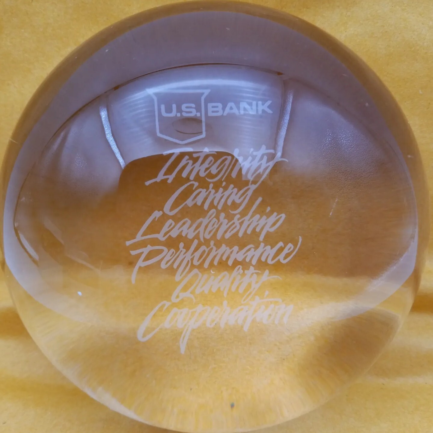 US Bank Glass Paperweight Advertising Desk Decor Bancorp Oregon Minnesota *M$