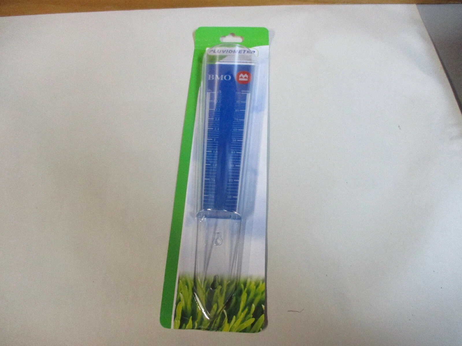 BMO Bank of Montreal Canada Rain Gauge Pluviometer : (BMO CANADA)