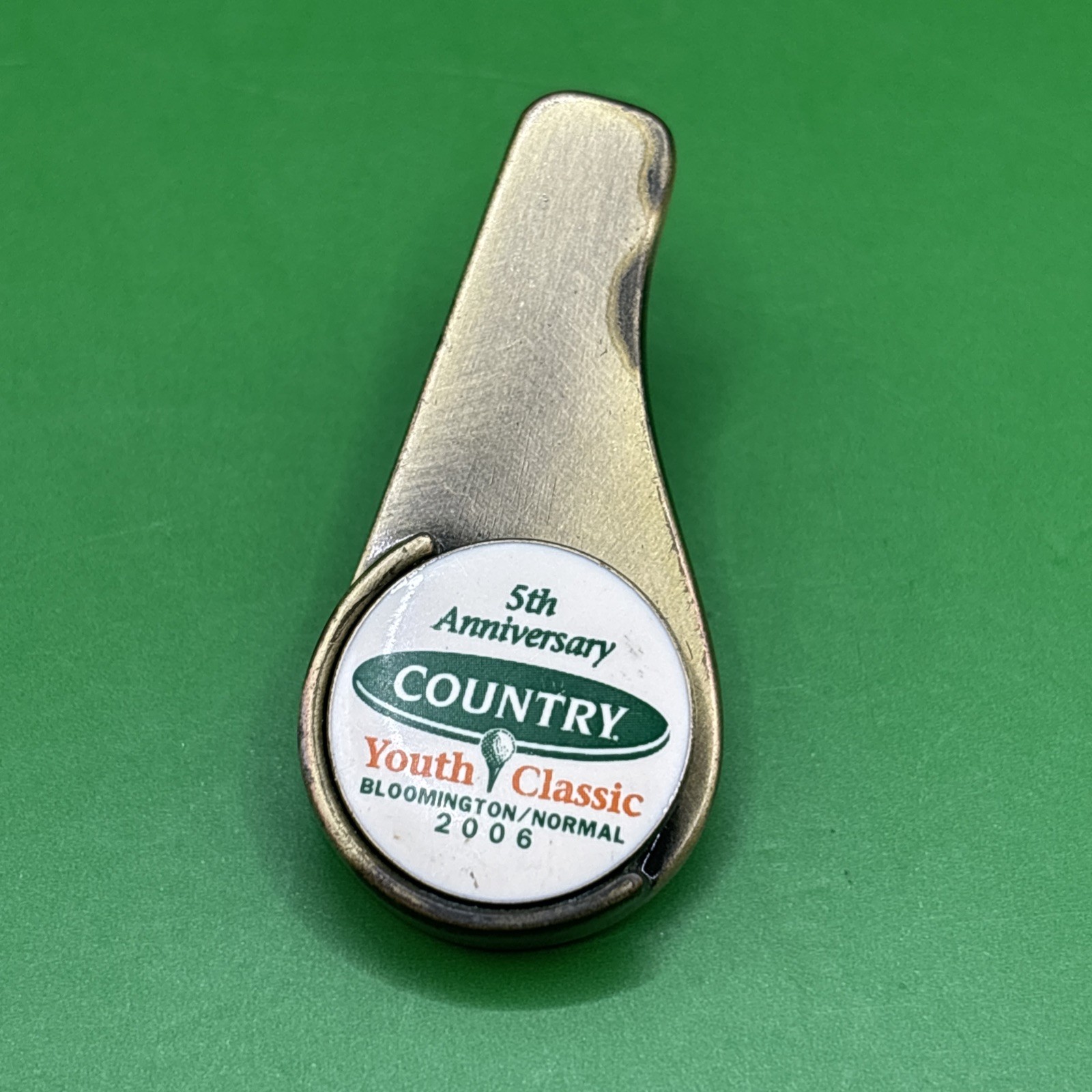 2006 COUNTRY Financial Youth Golf Classic 5th Anniversary Ball Marker Hat Clip