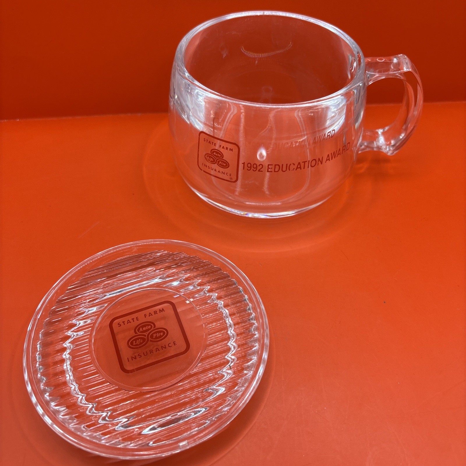 1992 State Farm Education Award Clear Acrylic Coffee Tea Mug w/ Coaster/Lid- USA