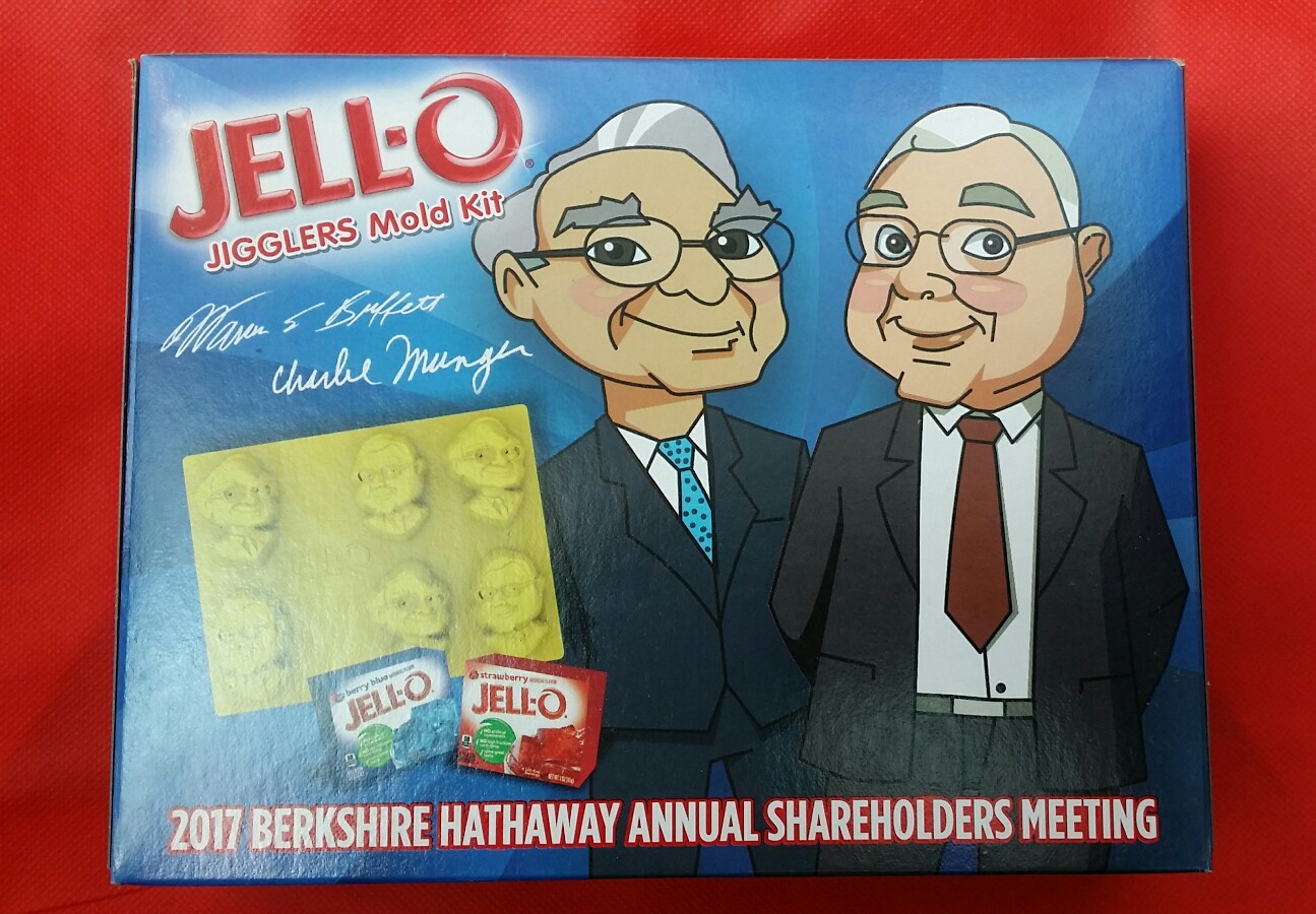 2017 Berkshire Hathaway Shareholders Meeting Warren Buffett JELLO Mold Kit BRK