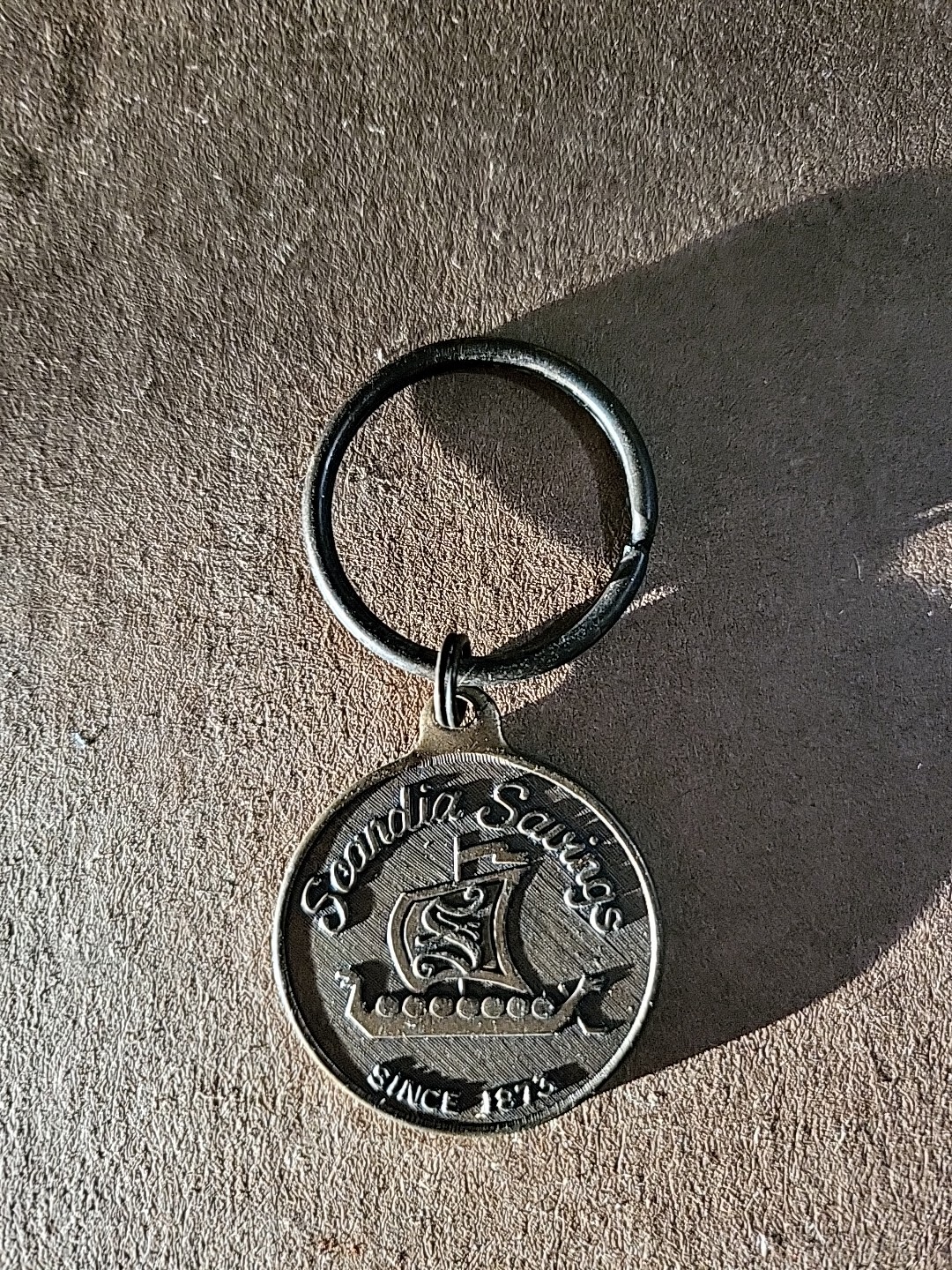 Vintage Scandia Savings Des Moines Iowa IA Key Chain Logo Coin Return Mail