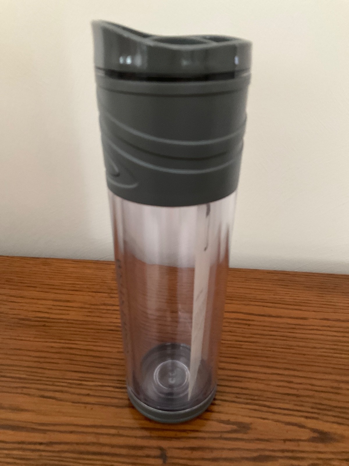 Wells Fargo Bank 16 Oz. acrylic Tumbler – Branded new in box