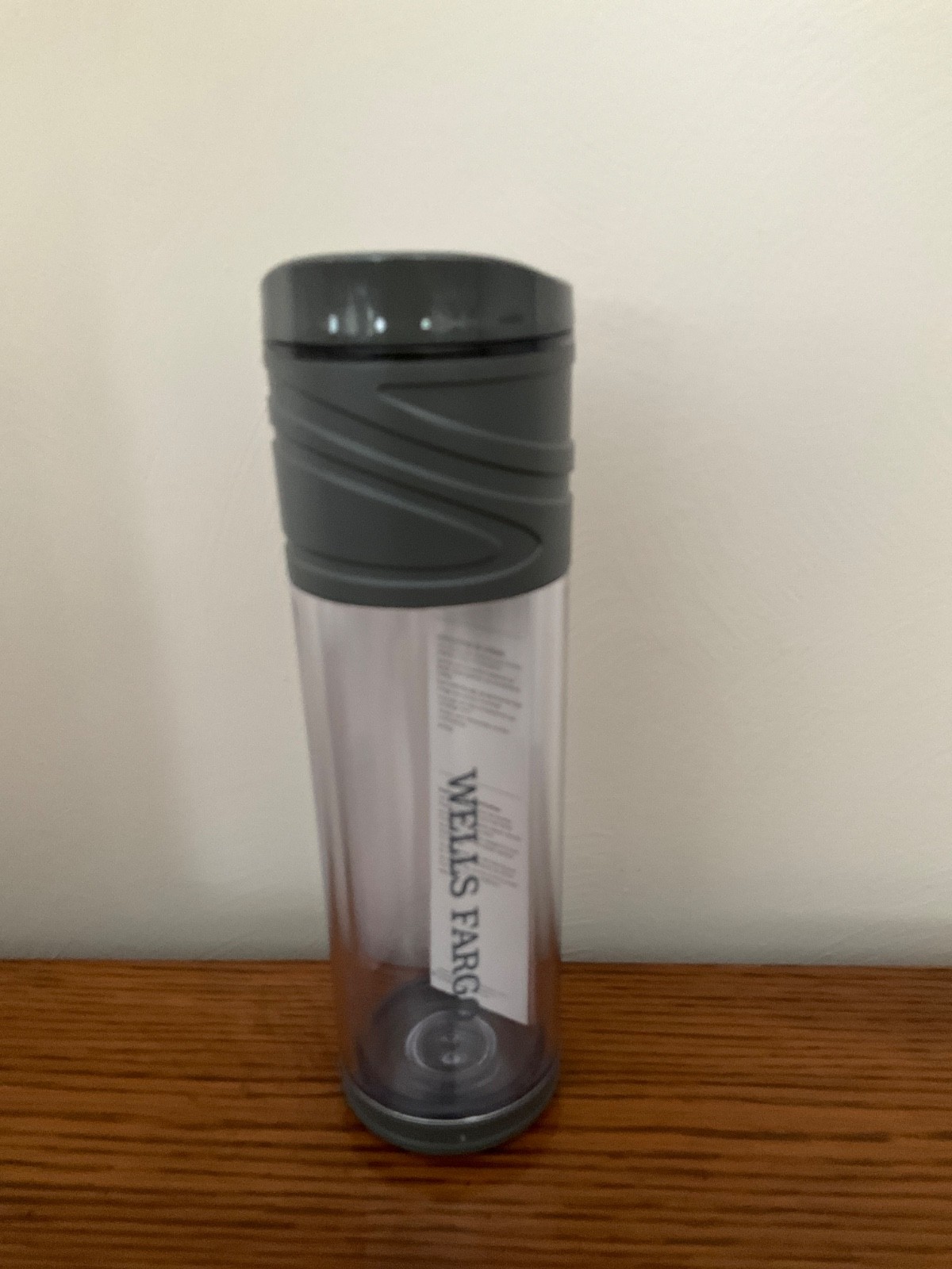 Wells Fargo Bank 16 Oz. acrylic Tumbler – Branded new in box