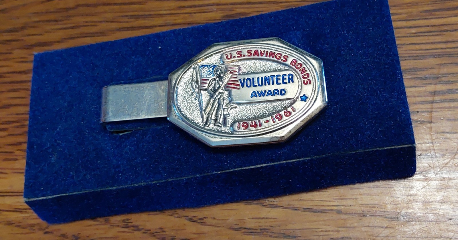 U.S. SAVINGS BONDS 20 YEAR VOLUNTEER AWARD TIE CLIP 1961