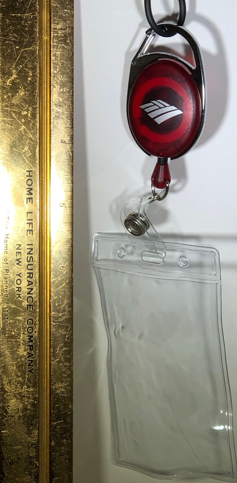 BANK OF AMERICA RETRACTABLE CARABINER BELT CLIP IDENTIFICATION HOLDER KEYRING
