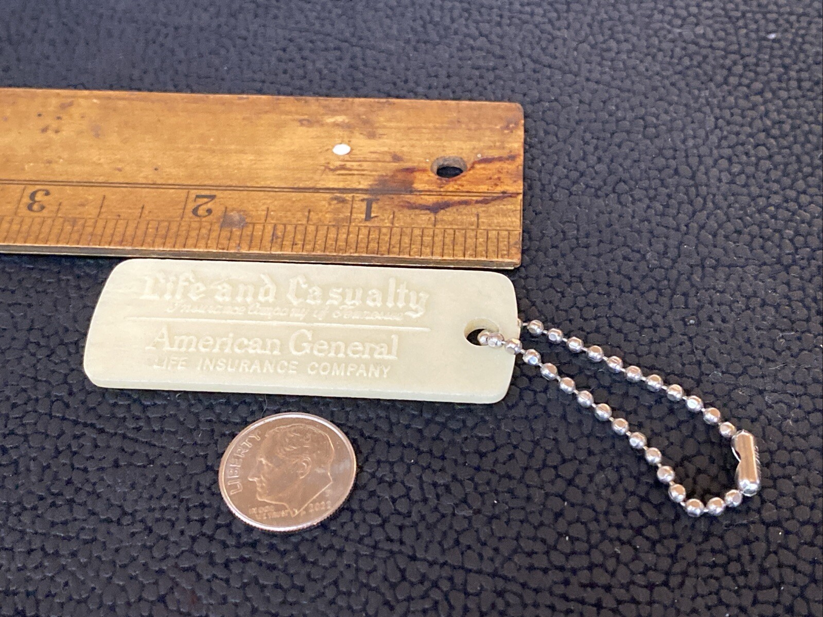 Life & Casualty Insurance Company Vtg Keychain Nashville Tennessee Cream Ivory