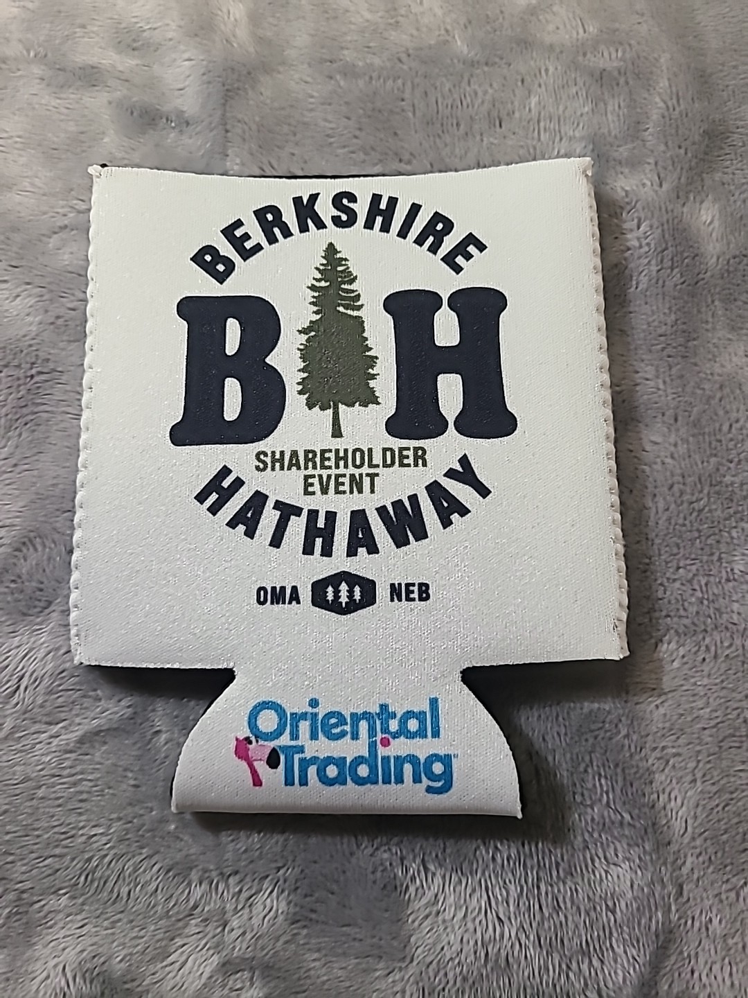 Berkshire Hathaway Can Koozie 2025 (Regular Size Can) Omaha Warren Buffett