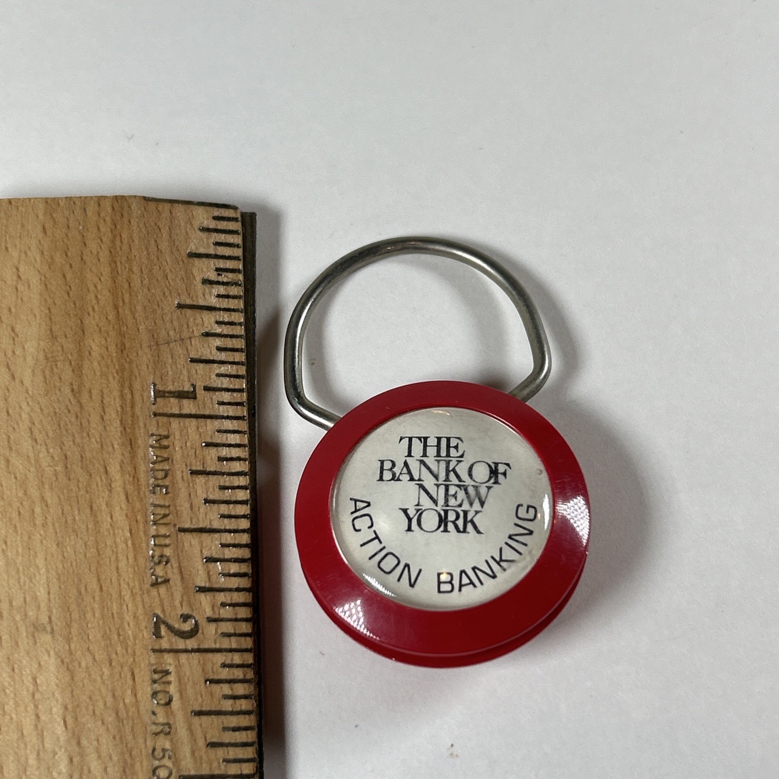 VINTAGE THE BANK OF NEW YORK “ACTION BANKING” PLASTIC KEYCHAIN, KEY RING