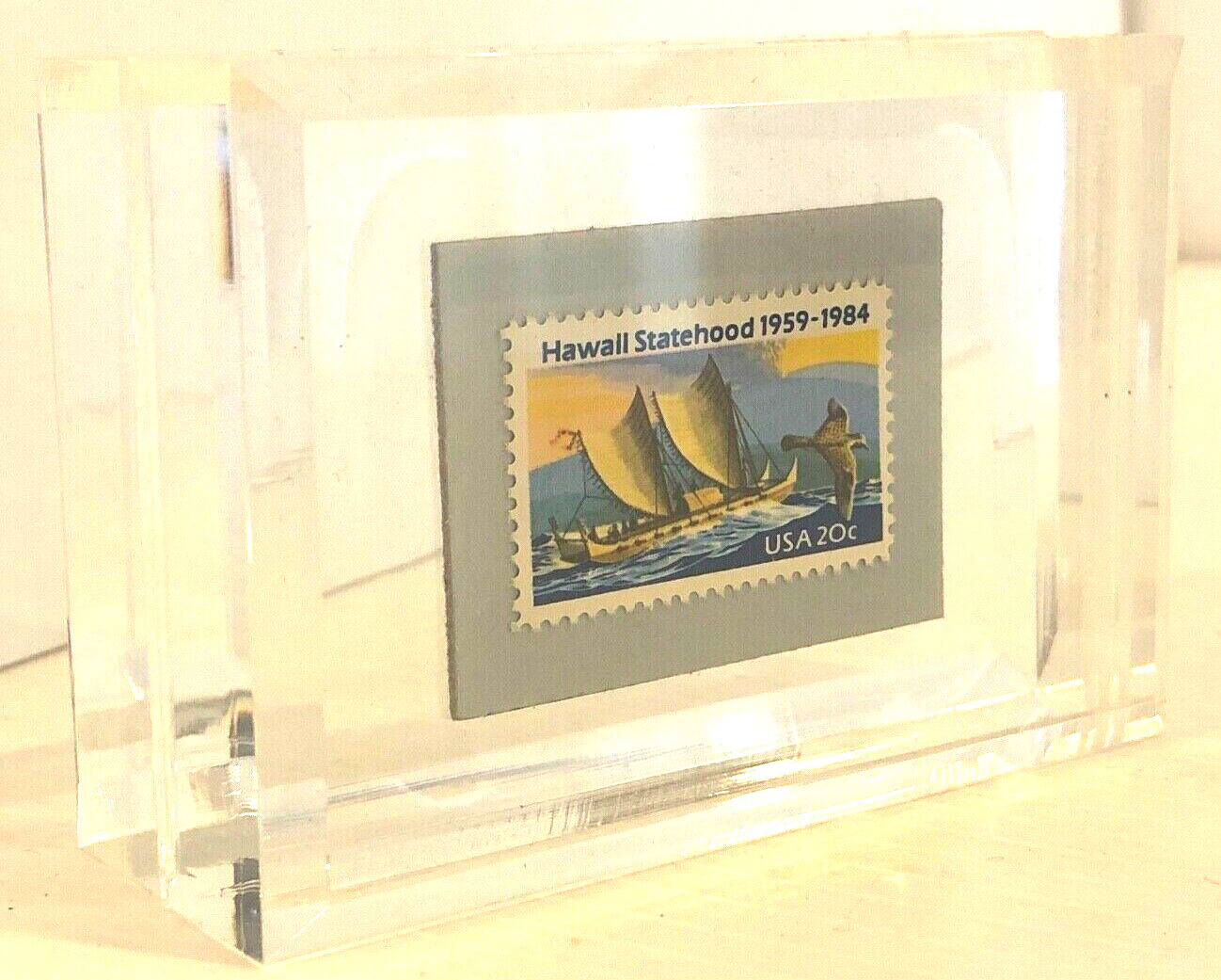 Vintage GRUNTAL & CO. Paper Weight Kapalua ’95 Hawaii Statehood Stamp In Lucite