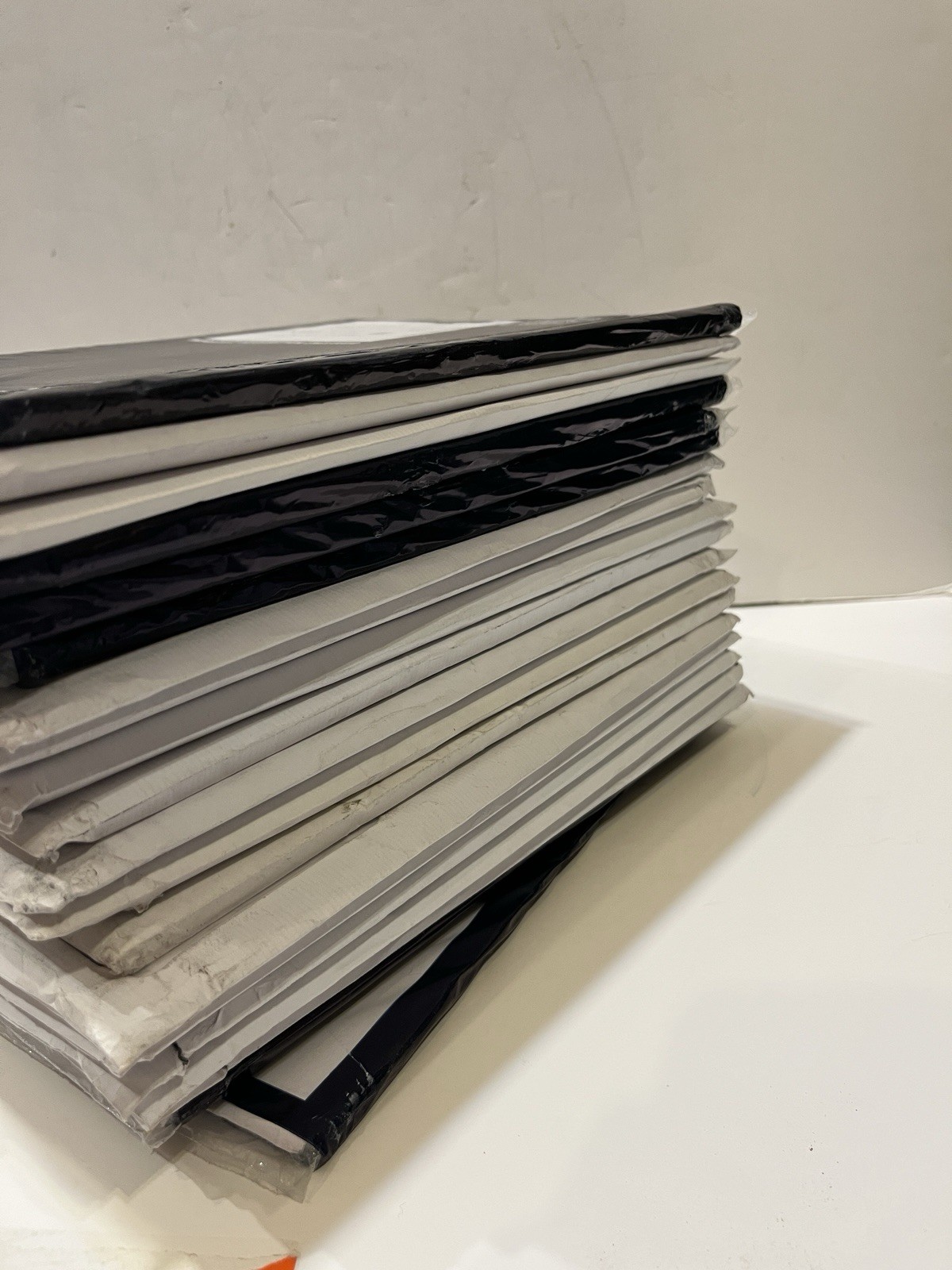 Lot 6 Berkshire Hathaway Annual Reports, Original Inserts Buffett 2013-2018