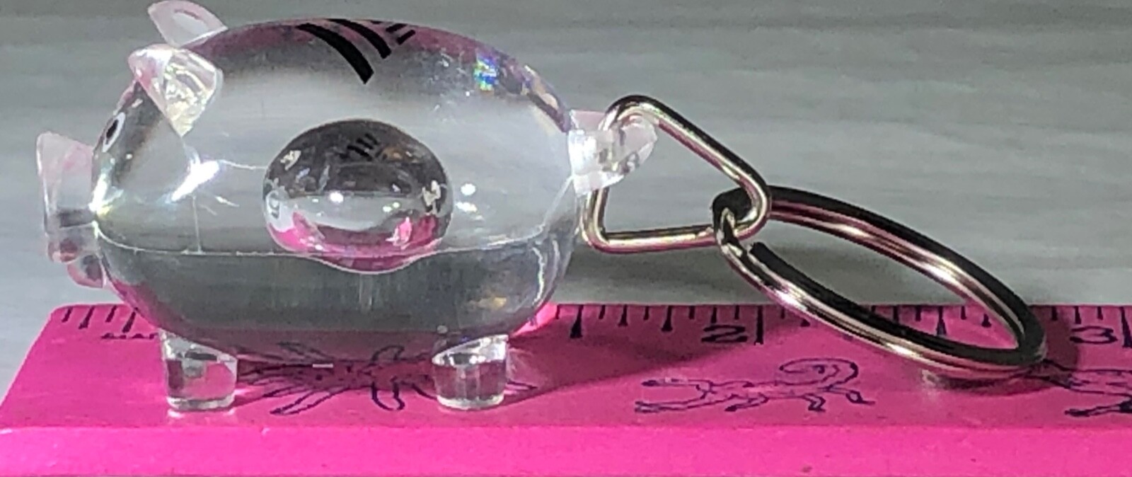 BANK OF AMERICA CLEAR PLASTIC PIG KEYRING KEYCHAIN B OF A FLAGSCAPE LOGO