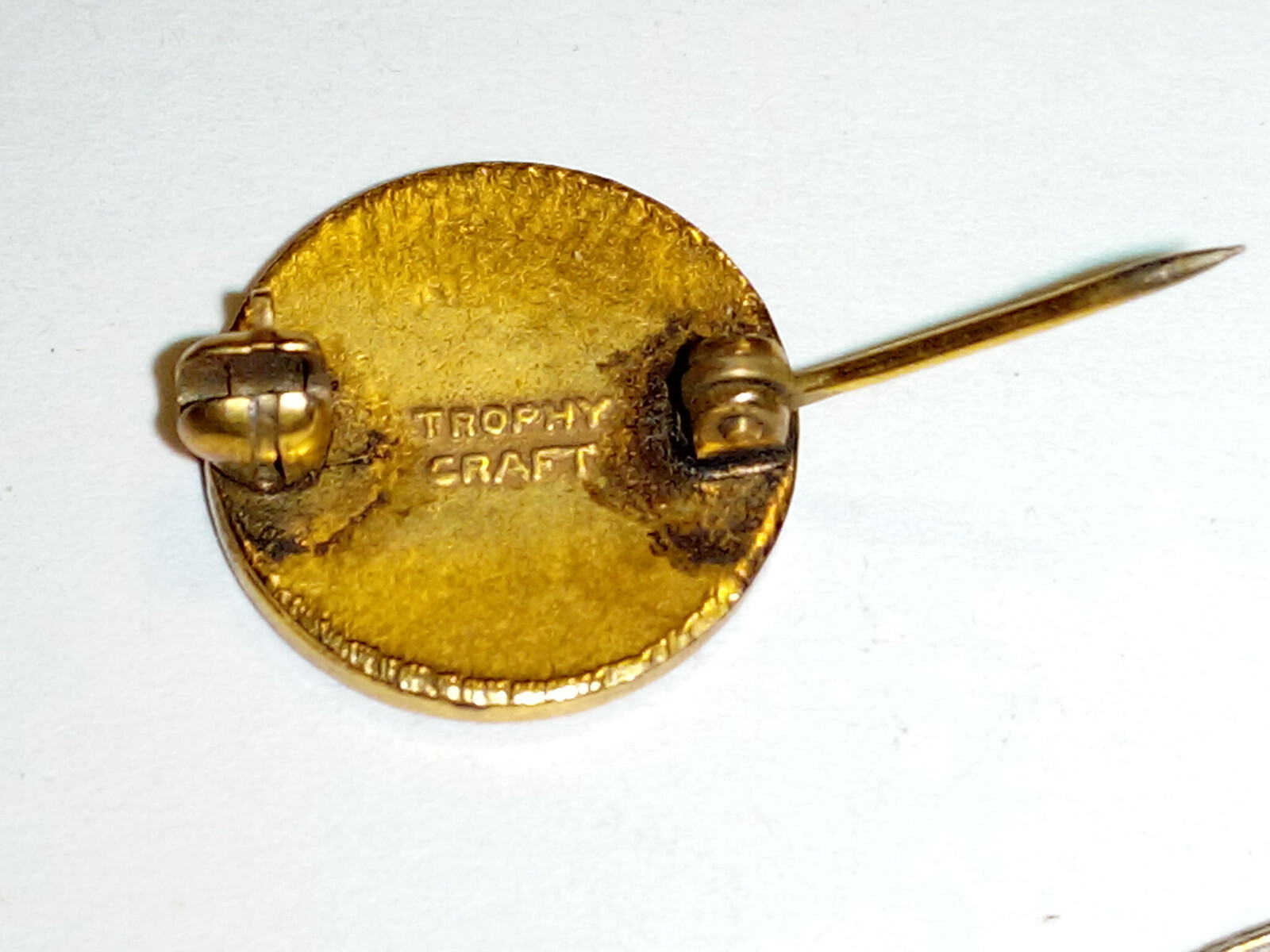 Vintage The Canadian Bank Of Commerce Est 1867 Enamel Lapel Hat Pin