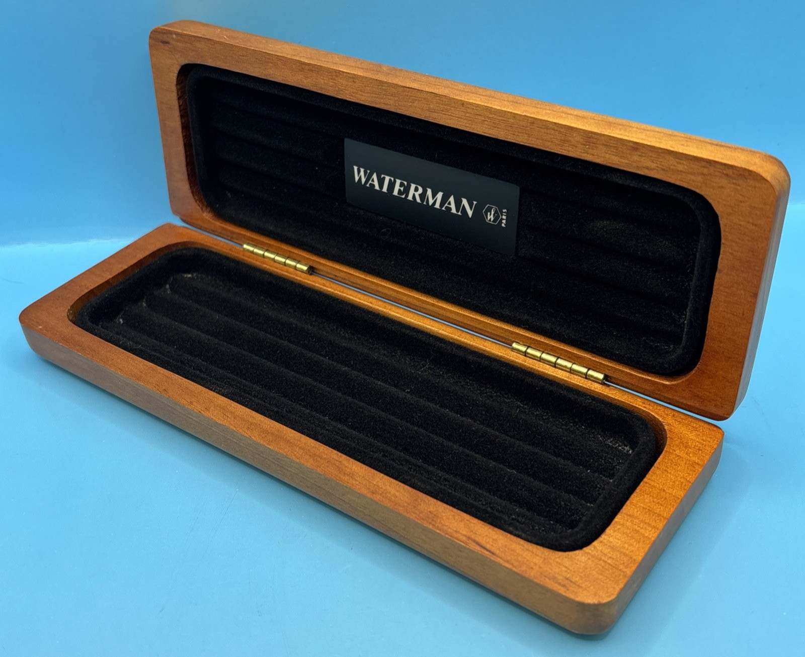 COUNTRY Insurance “Be The Best” Waterman Pens Wooden Case (Pens Not Included)