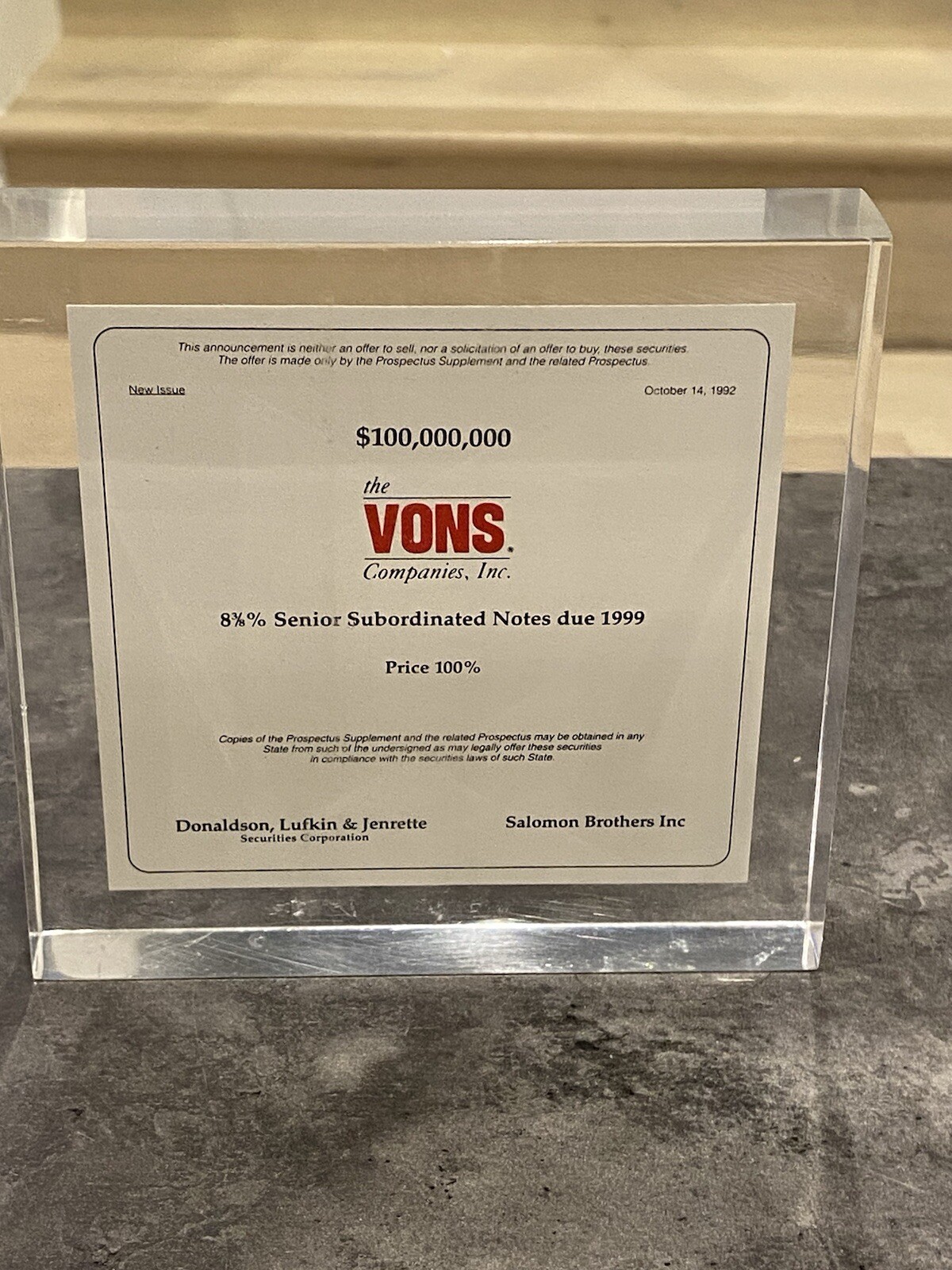 Salomon Brothers DLJ Deal Lucite – Vons New Issue Nyse Wall St Tombstone