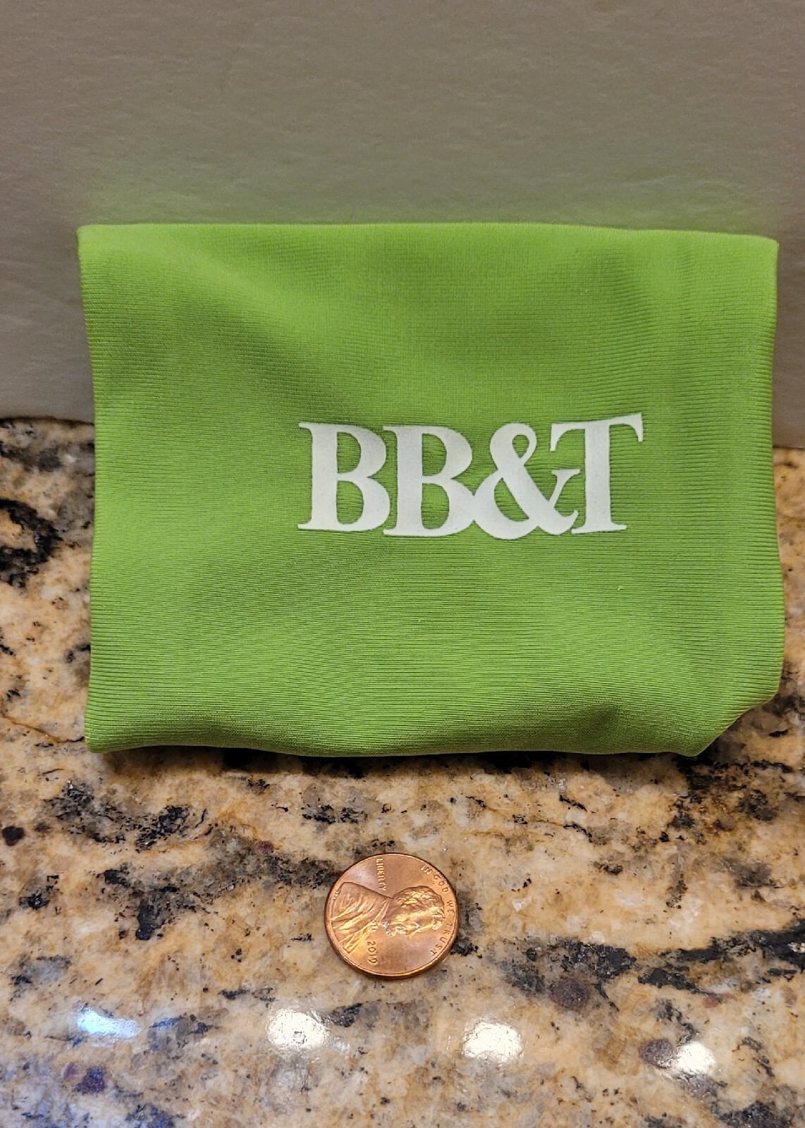 BB&T Bank Green Zipper Wrist Wallet Band Jogging/Running/Gym Travel Storage
