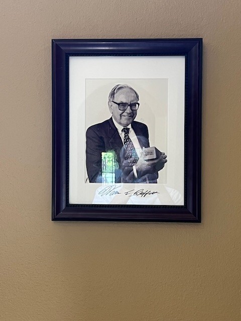 Warren Buffett SIGNED B/W Photograph Framed Berkshire Hathaway ACME Brick