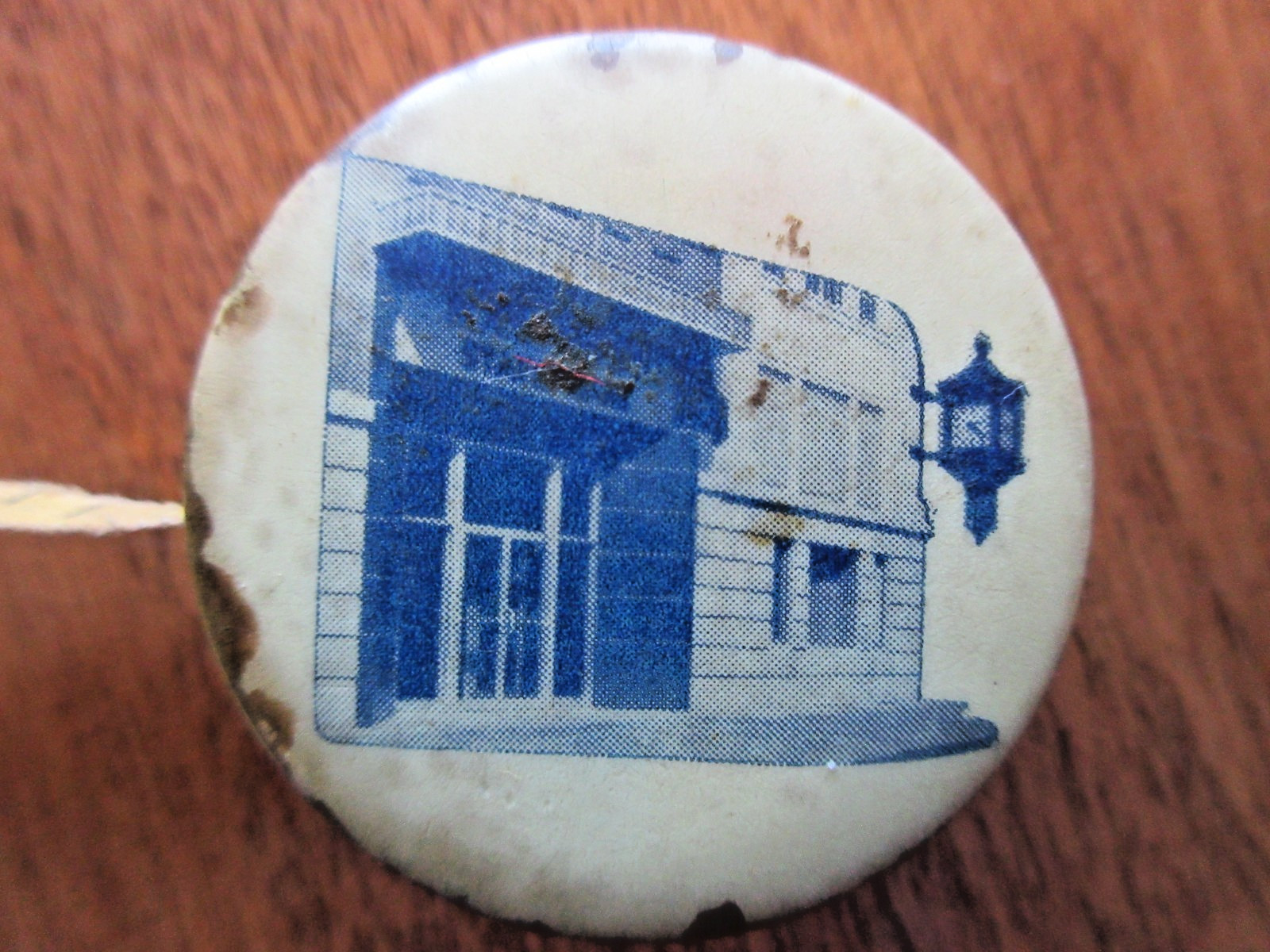 Rock Rapids Iowa State Bank tape measure. “The Friendly Bank”