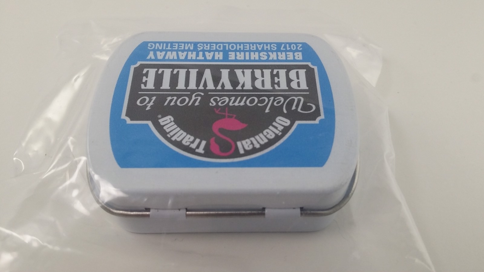 NEW! Rare 2017 Berkshire Hathaway Meeting Mint Tin – Warren Buffett- BRK COLLECT