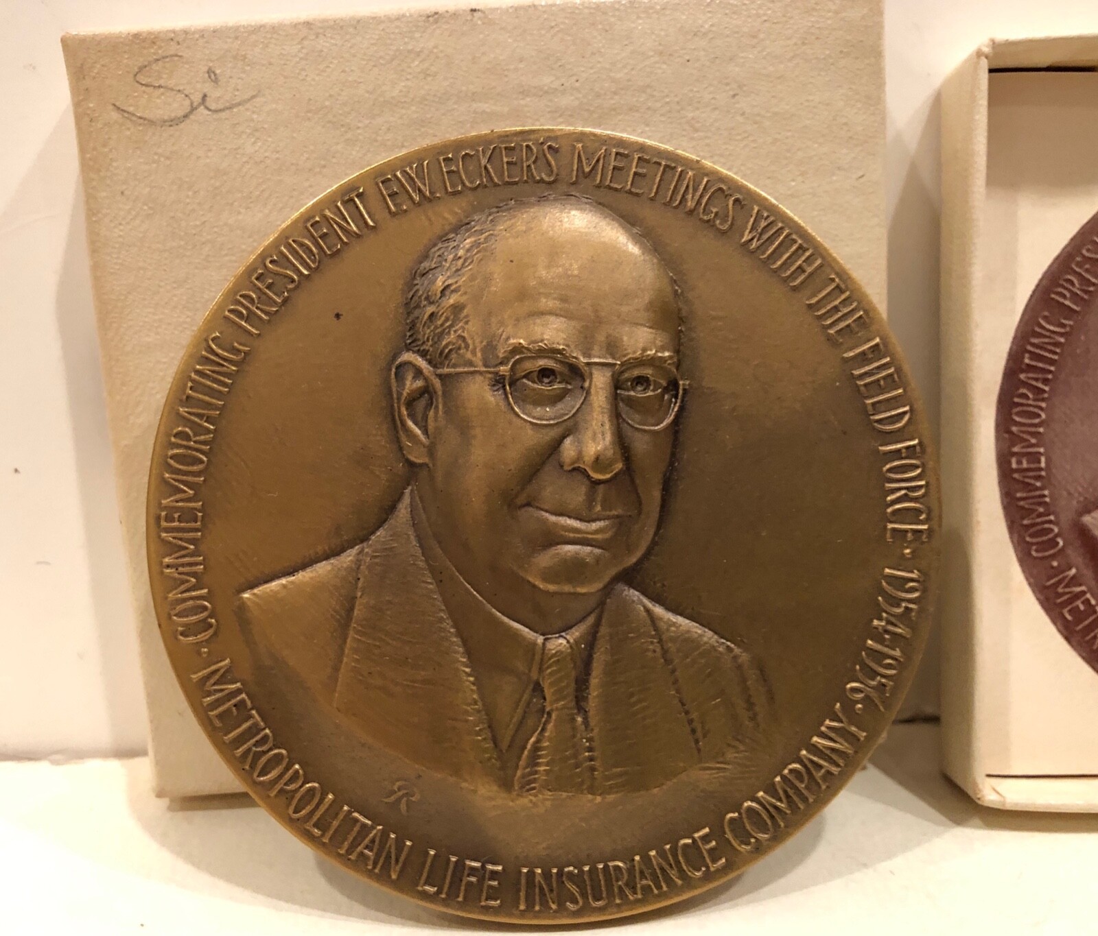 Metropolitan Life Insurance Co. 3″ Diameter Medal 1954-1956-NMIB