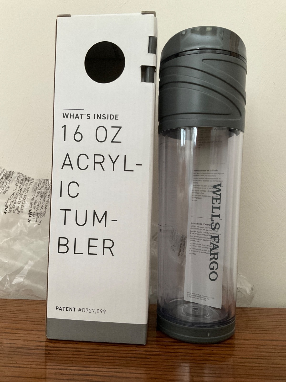 Wells Fargo Bank 16 Oz. acrylic Tumbler – Branded new in box