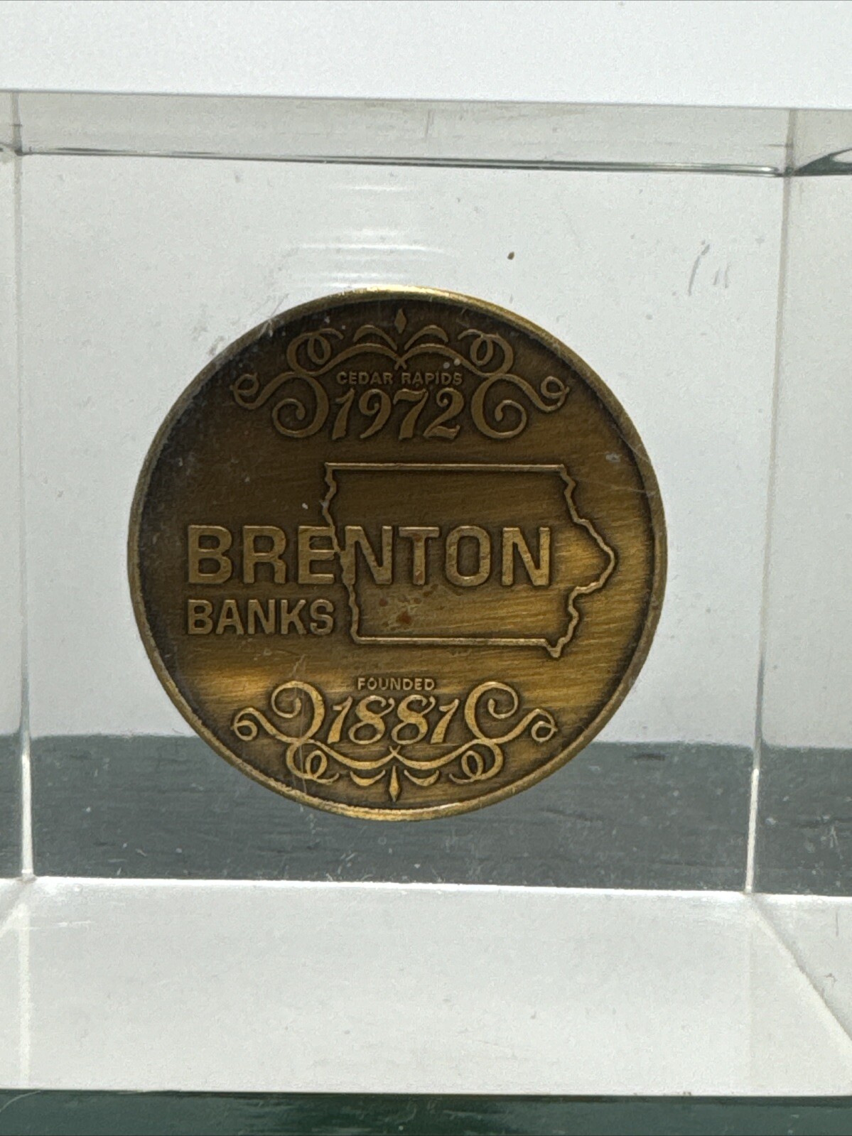 Vintage Acrylic Cube with Token Brenton Banks Cedar Rapids Iowa Free Shipping