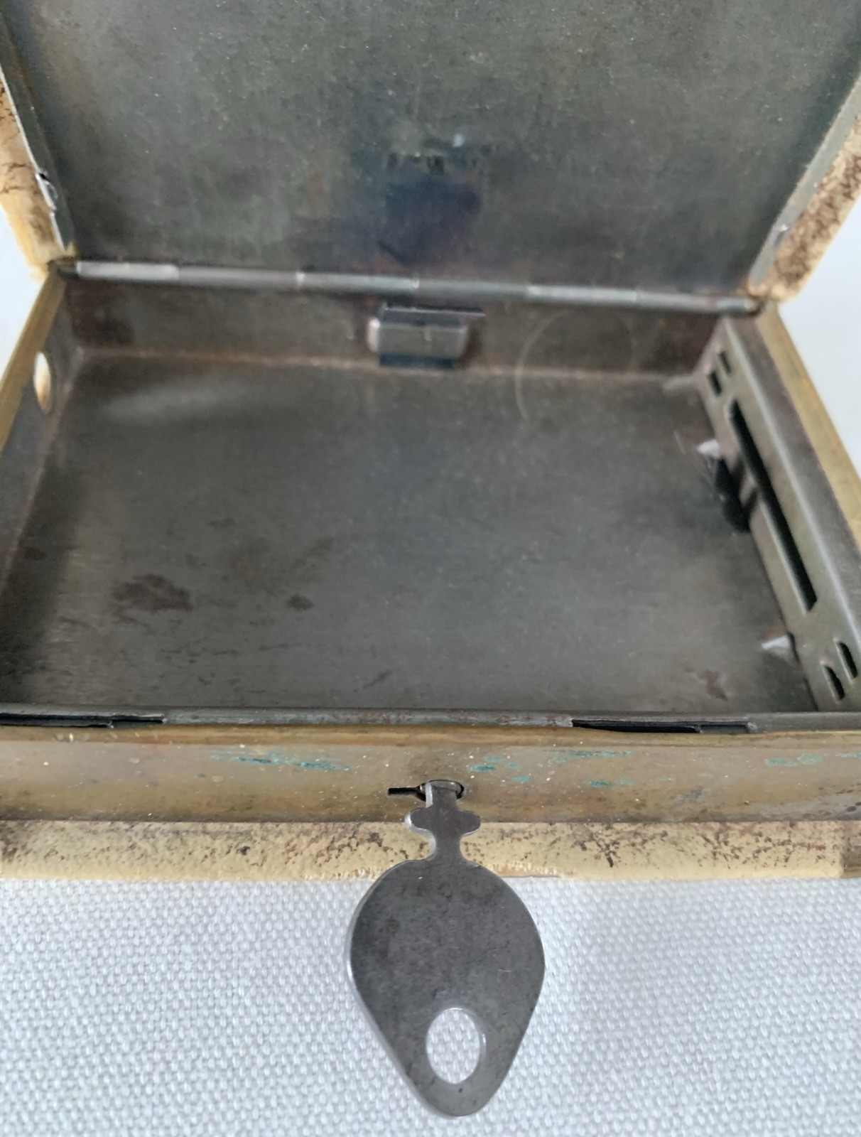 ANTIQUE COIN/MONEY BANK /THE PRUDENTIAL INSURANCE CO. Of AMERICA/1920s/HAS KEY!