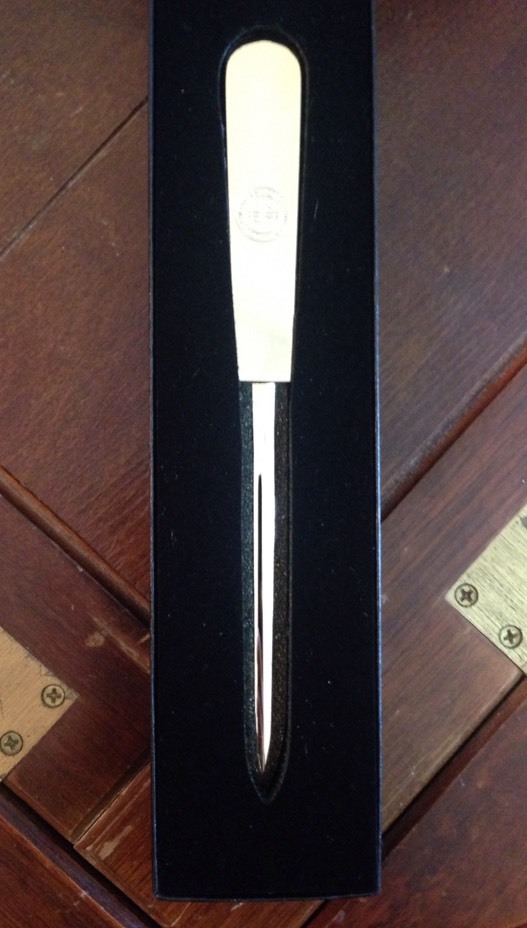 LOUIS RUKEYSER “WALL STREET CLUB” BRASS LETTER OPENER NIB A231