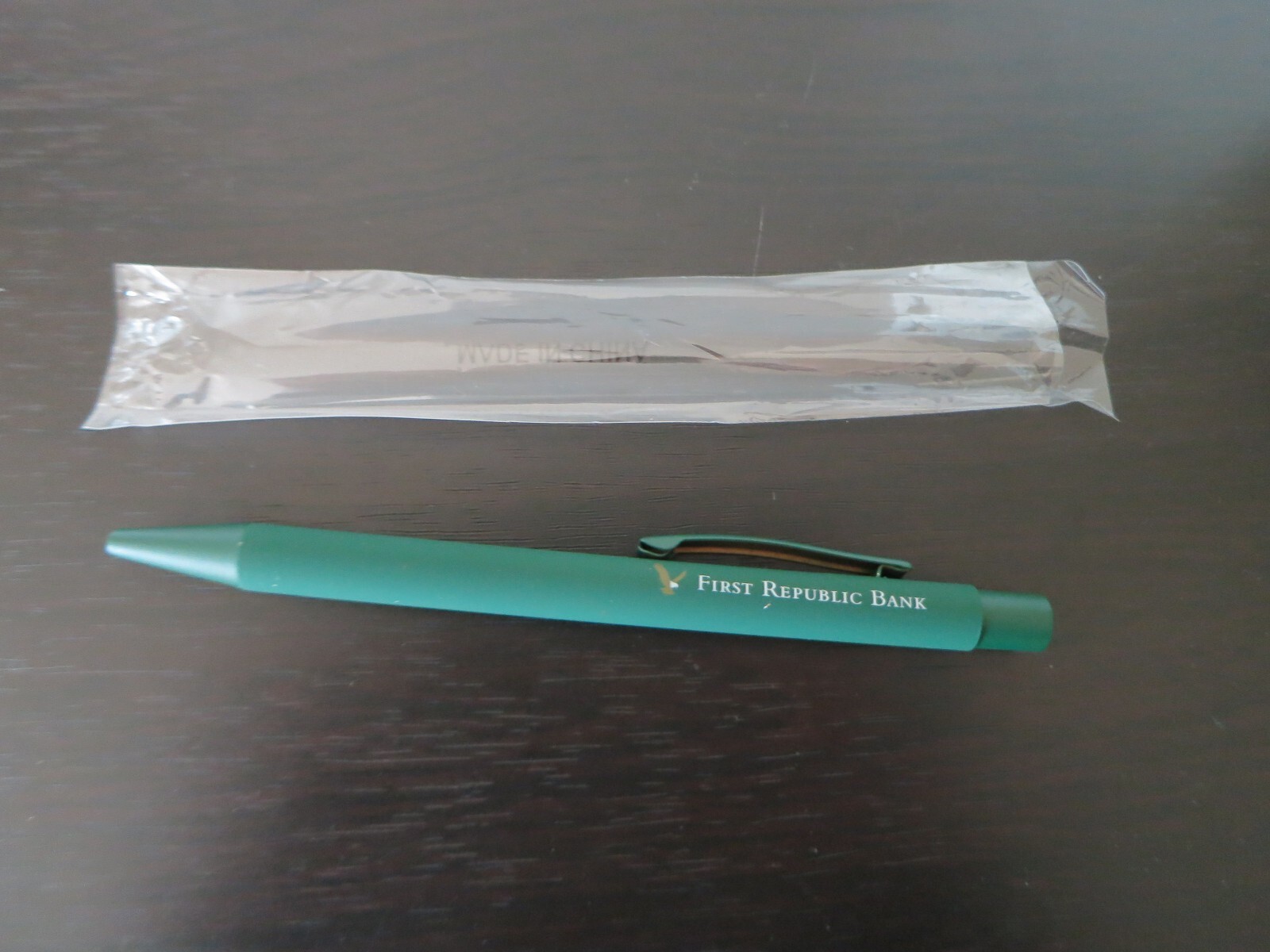 New FIRST REPUBLIC BANK Executive Pen!