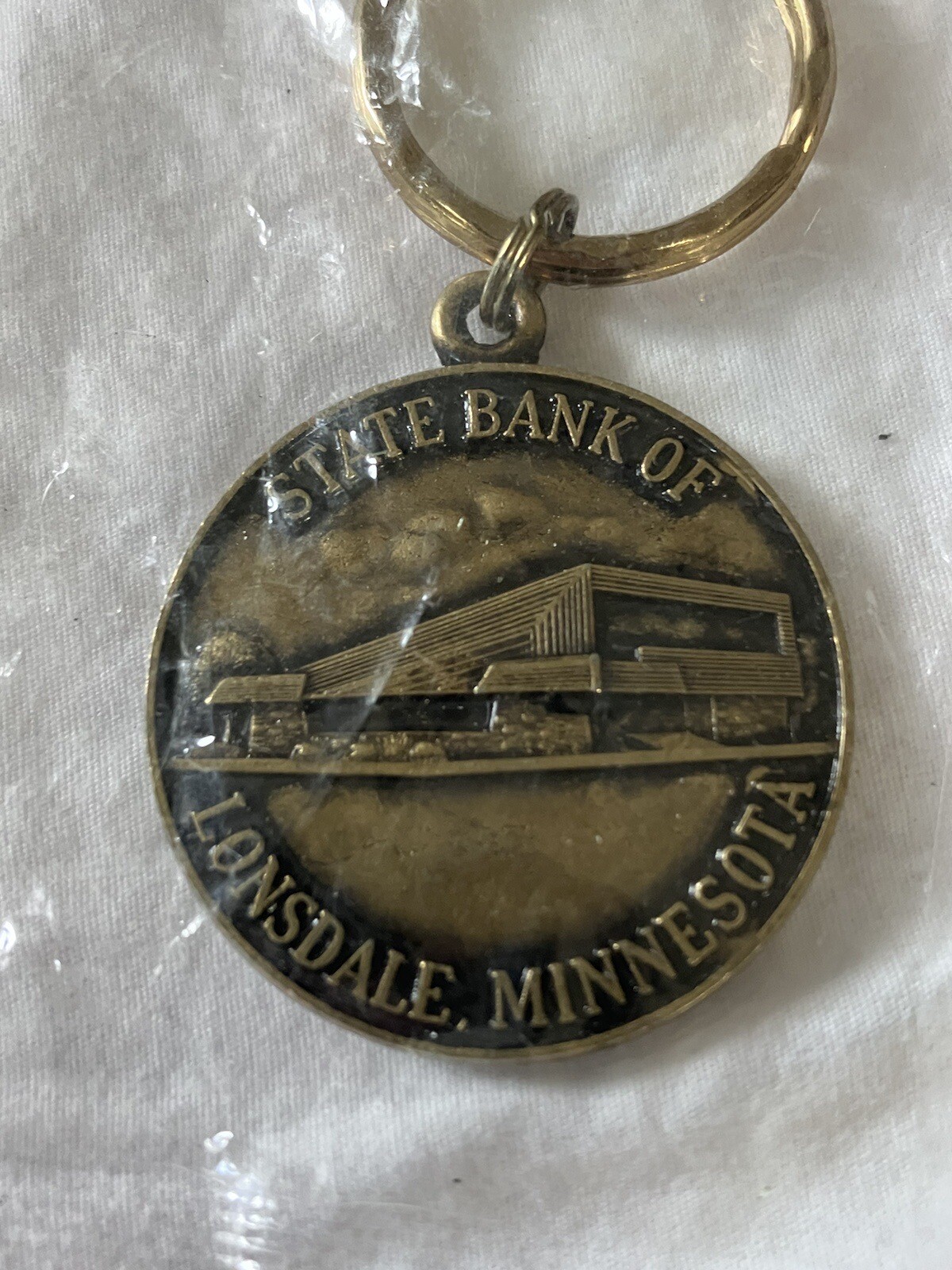 Vintage 1983 State Bank of Lonsdale Minnesota Keychain NIP Premium Advertising