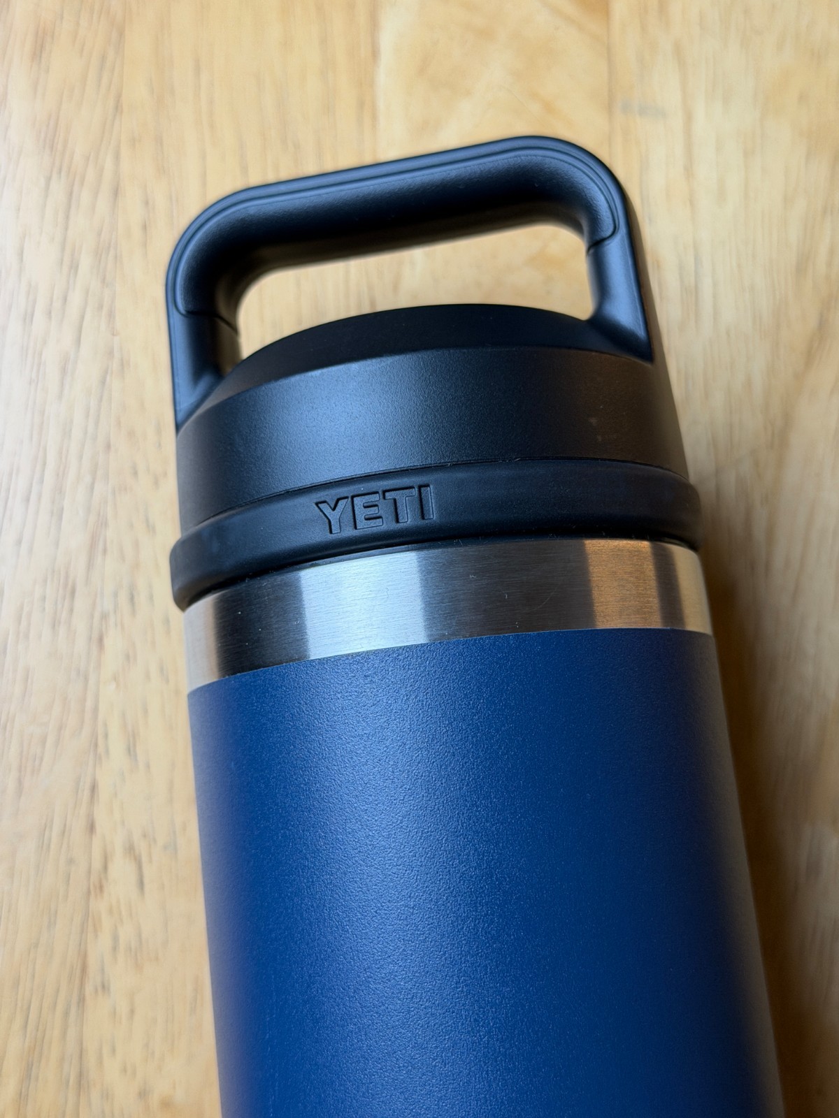 Berkshire Hathaway 2026 NFM Shareholder YETI Bottle 18 oz navy
