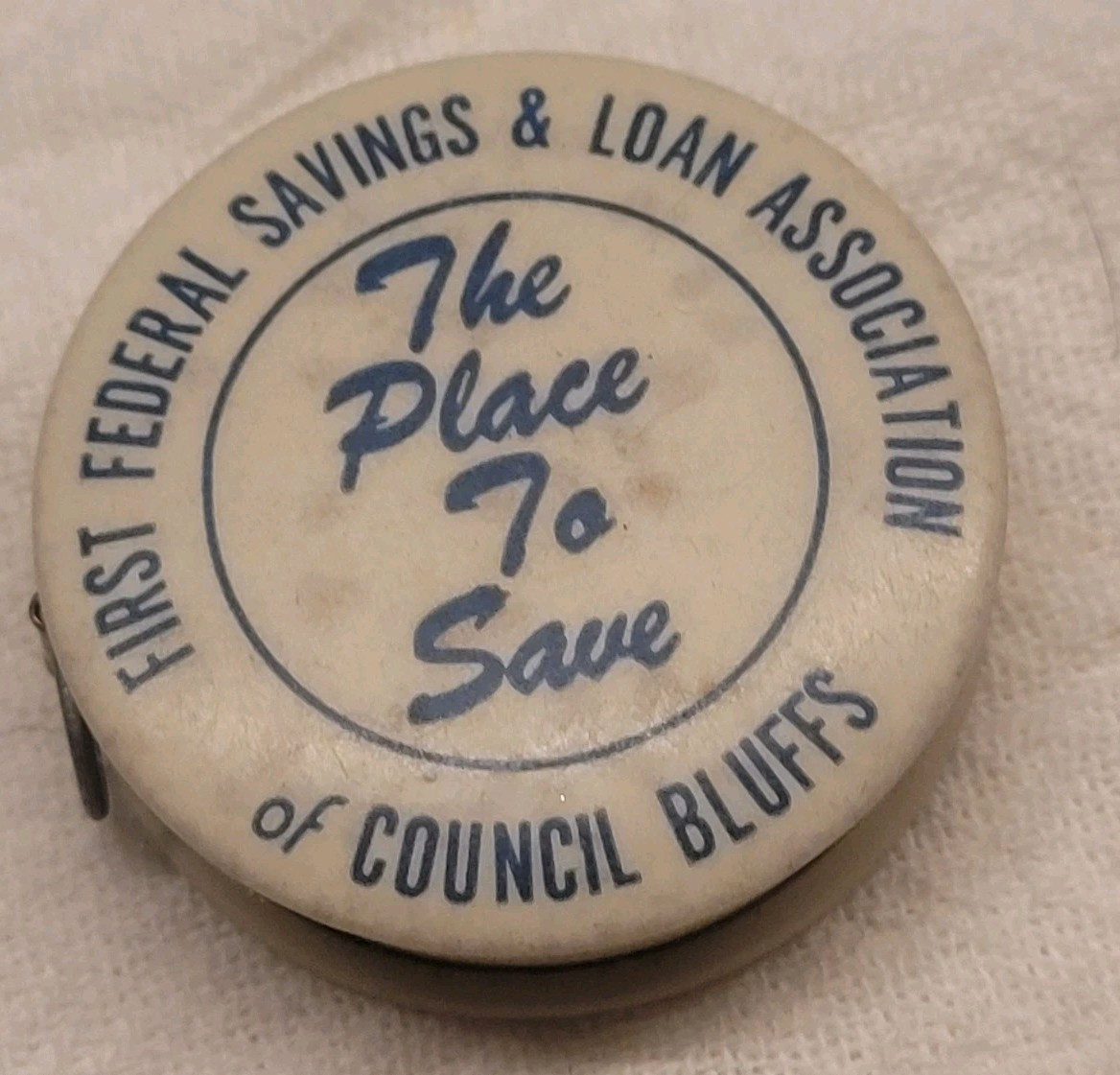 1951 COUNCIL BLUFFS Nebraska FIRST FEDERAL SAVINGS & LOAN CELLULOID TAPE MEASURE