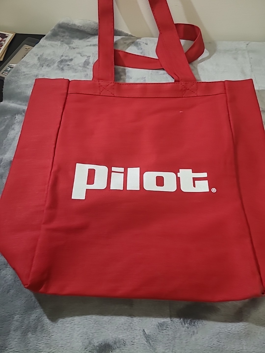 Berkshire Hathaway 2025 Pilot Cloth Bag 10.5″ X 14″ X 4″ Omaha