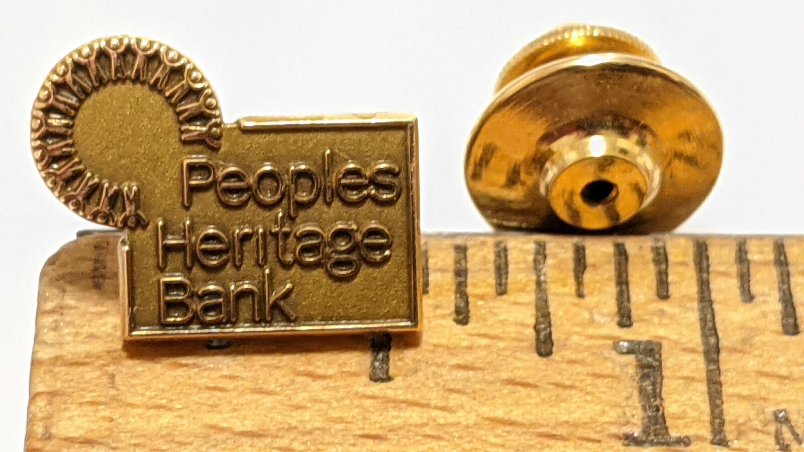 VINTAGE PEOPLES HERITAGE BANK GOLD FILLED PIN
