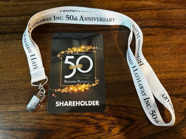 Berkshire Hathaway 2015 50th Anniversary Shareholders Meeting Pass + Lanyard NEW