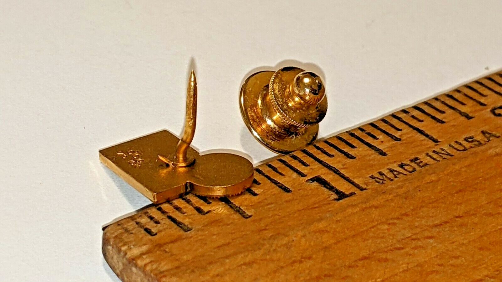 VINTAGE PEOPLES HERITAGE BANK GOLD FILLED PIN