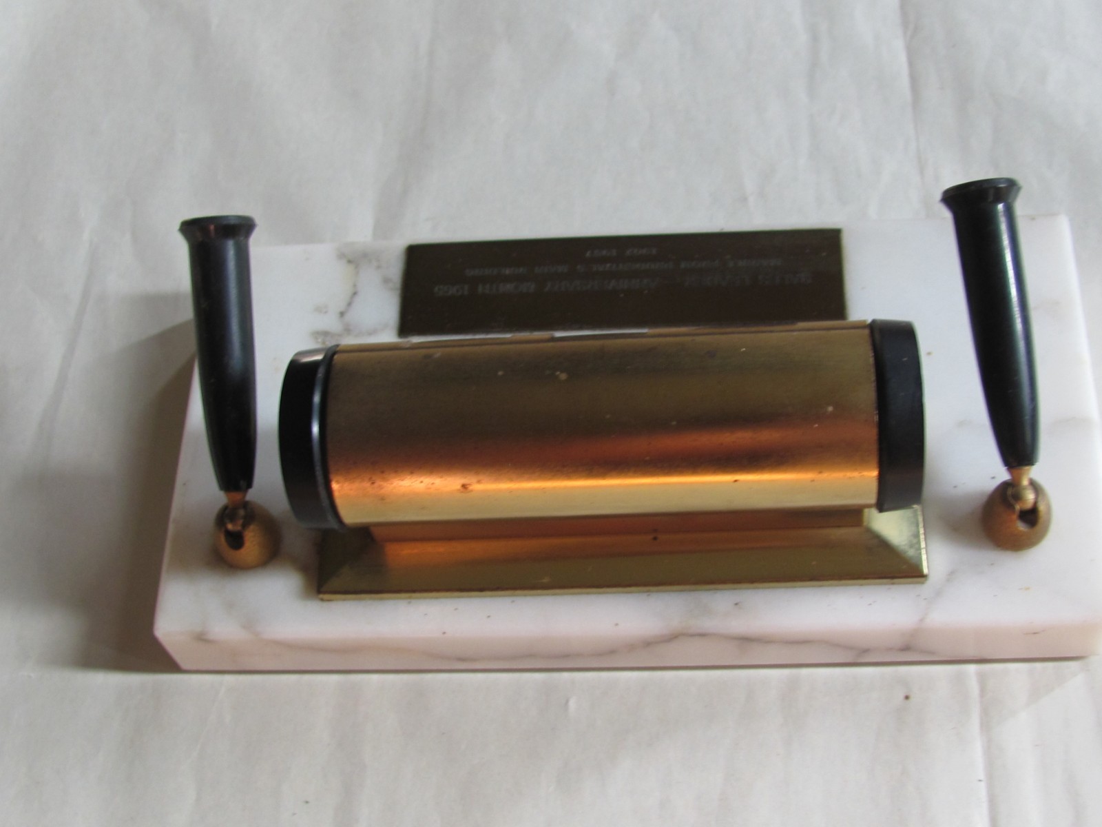 1965 PRUDENTIAL INSURANCE SALES LEADER DESK ROLL CALENDAR BUILDING MARBLE SET