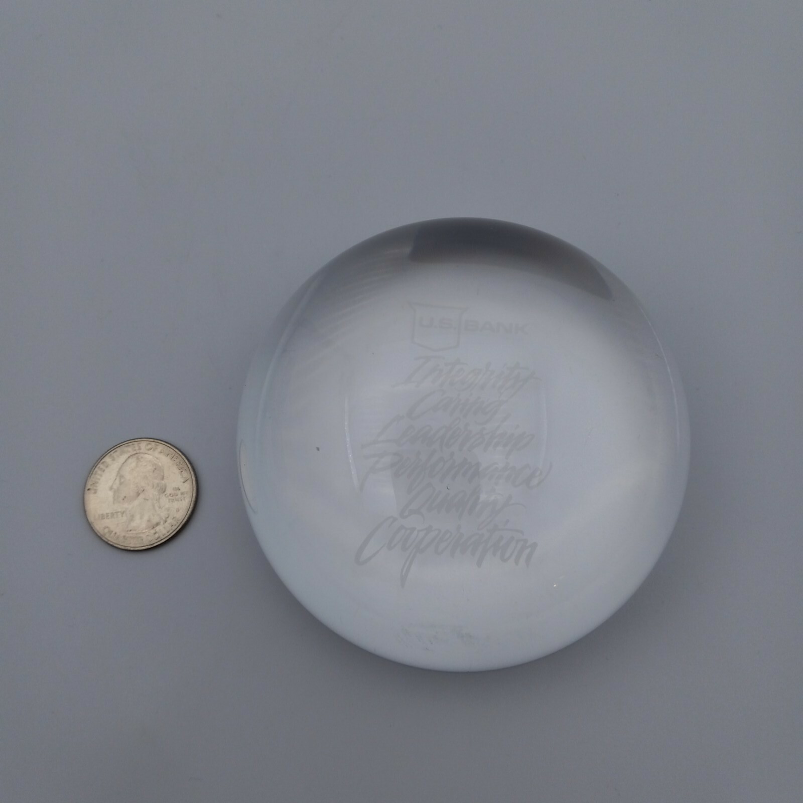 US Bank Glass Paperweight Advertising Desk Decor Bancorp Oregon Minnesota *M$