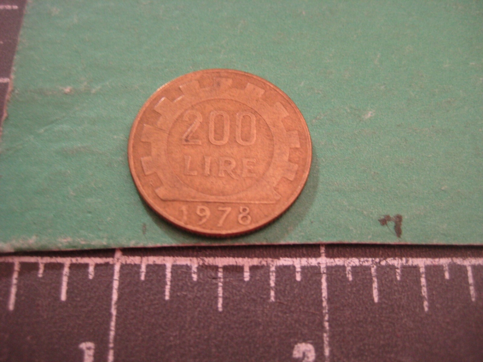 *Collectibles ~ 1978 ITALY 200 LIRE COIN ~ ITALIANA ~”Circulated”